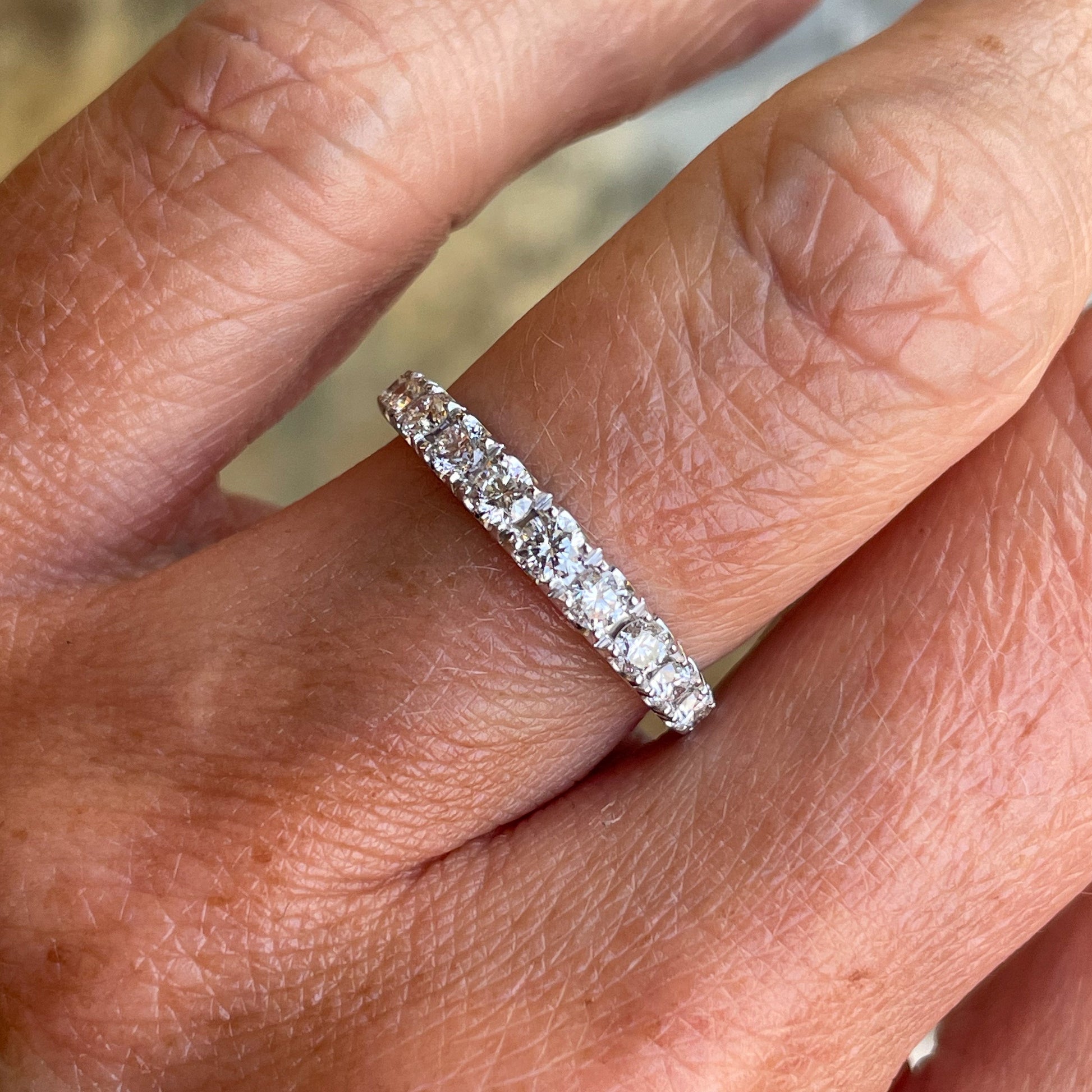 18ct white gold diamond eternity ring Clearance
