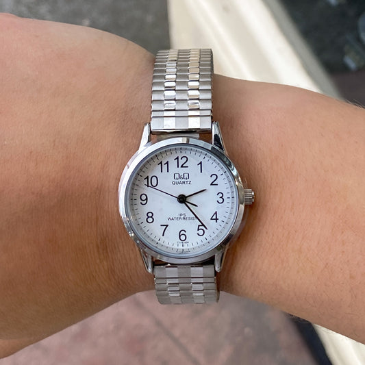 Q&Q Ladies Silver Watch with Expandable Strap - John Ross Jewellers