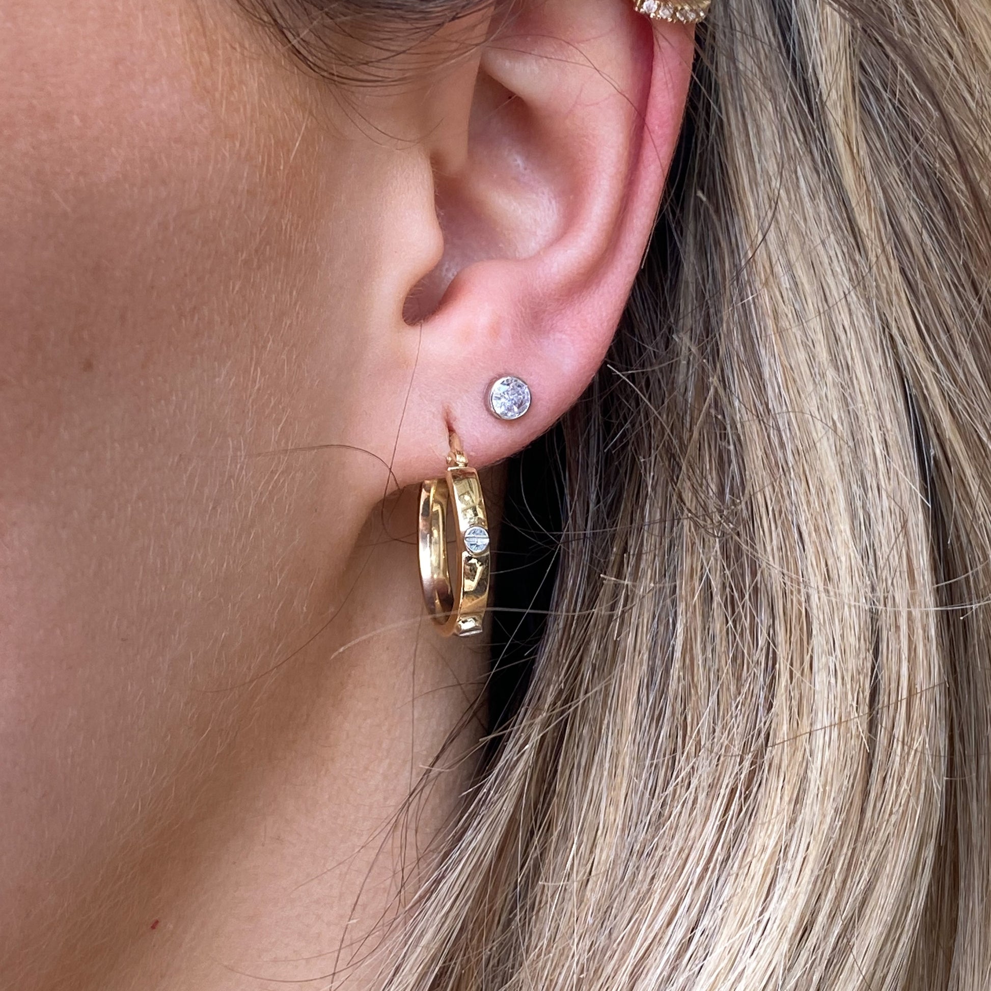9ct Gold Hoop Earrings with Screw Design - John Ross Jewellers