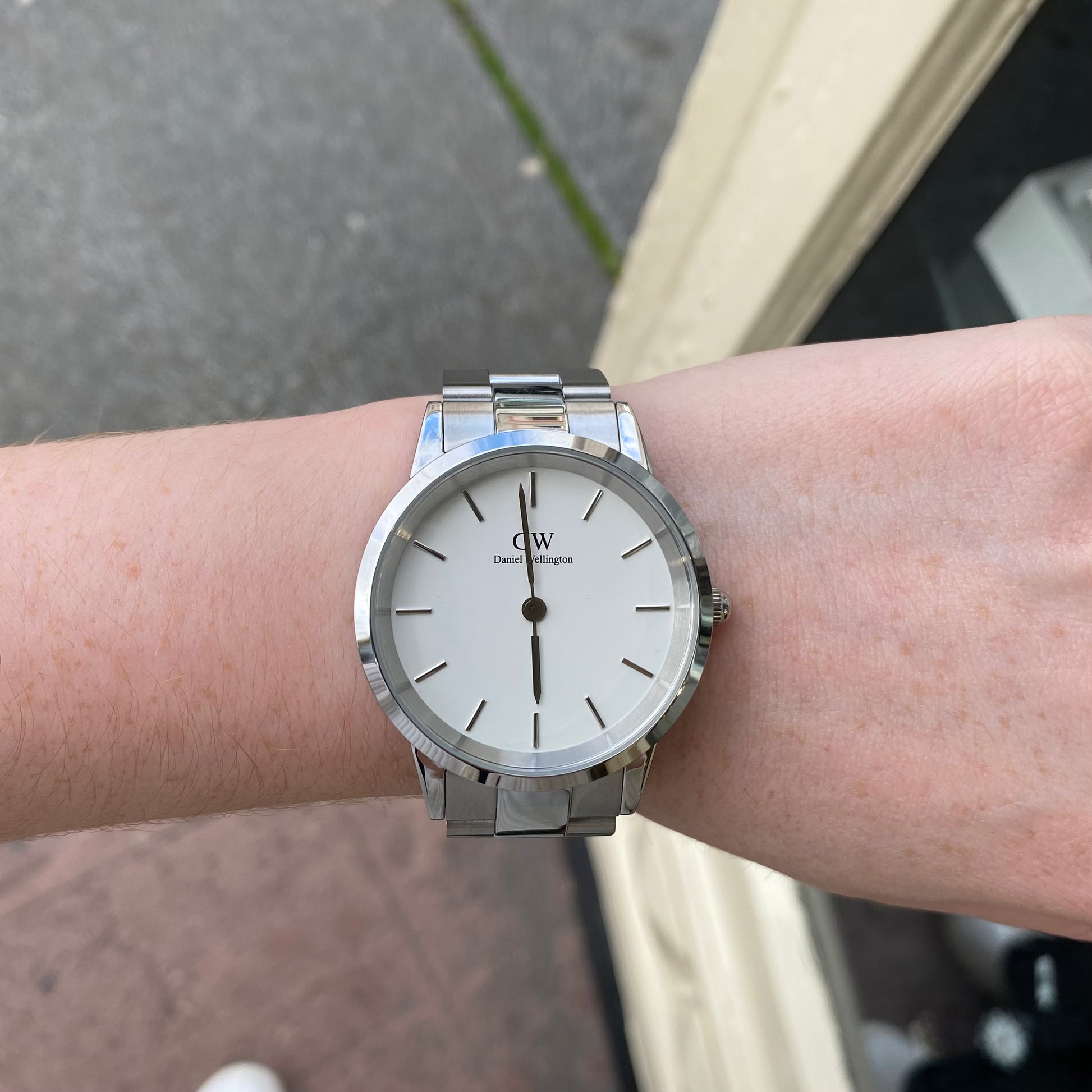 Daniel wellington 40mm silver hot sale