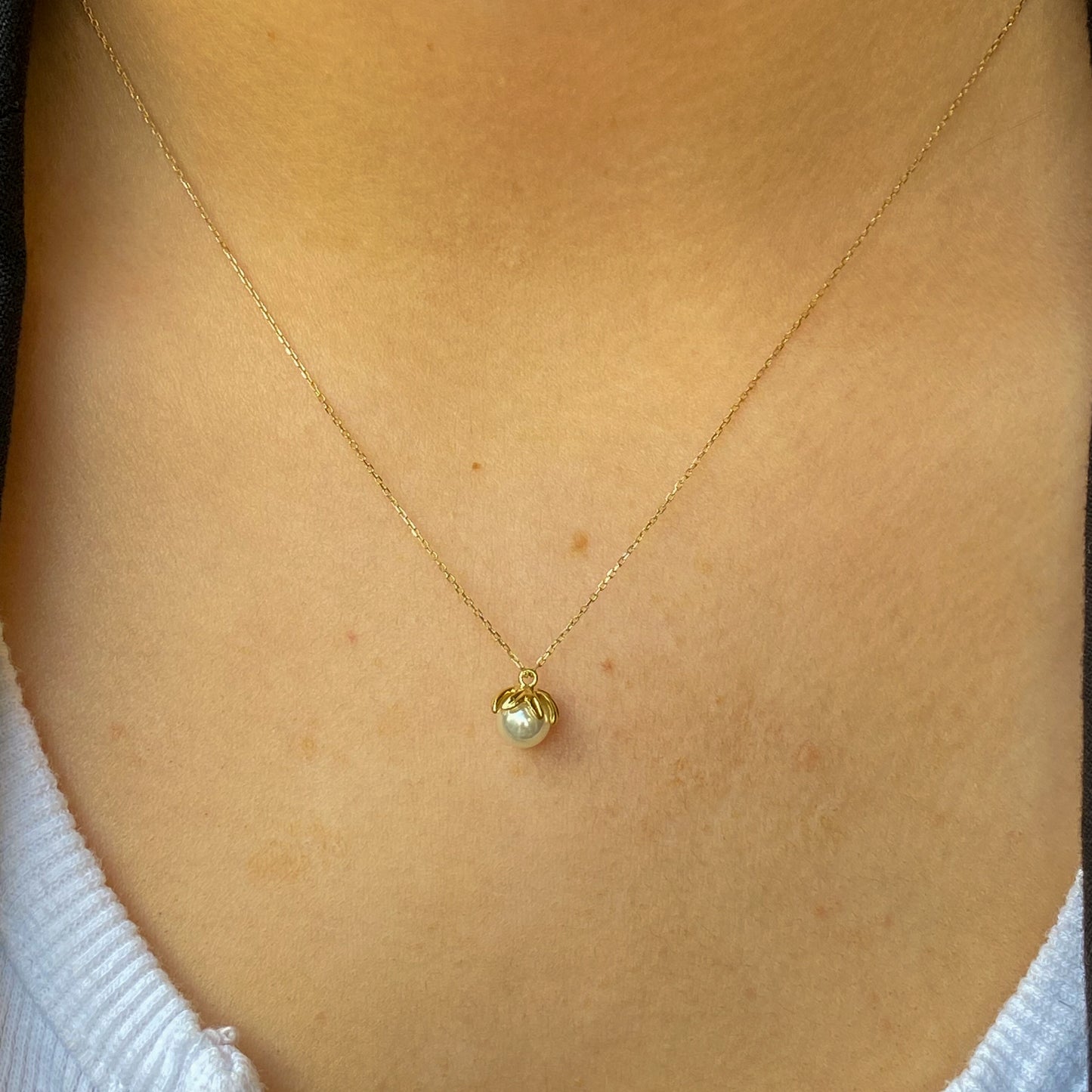 14ct Gold Camellia Pearl Pendant Necklace - John Ross Jewellers