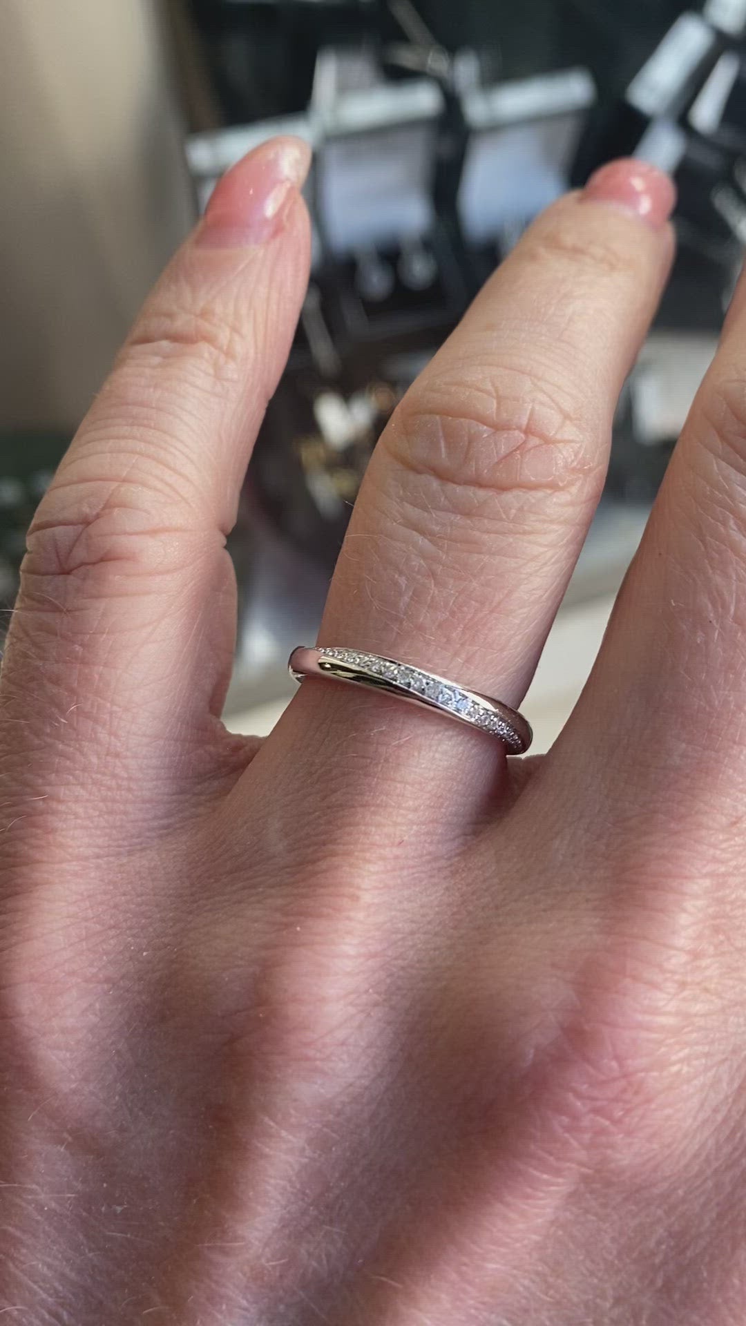 Crossover engagement clearance ring