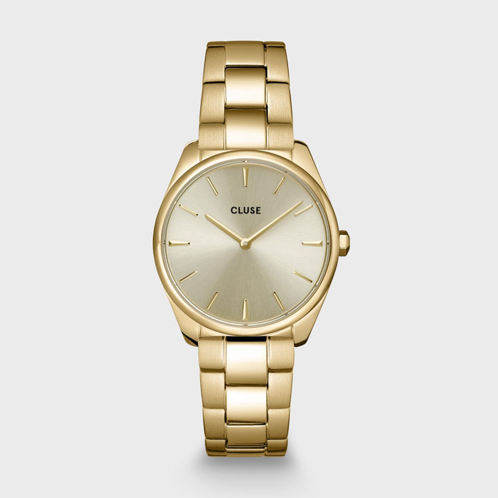 This contemporary charmer is an elegant style companion in daily life and on special occasions. The Féroce Petite is scaled down in size, but not in detail. This Féroce Petite watch for women features a 31.5 mm gold round case, gold stainless steel 3-link strap and champagne sunray dial. This watch is the perfect golden touch to all of your looks. You can easily interchange the strap of this Féroce Petite watch with any 16 mm CLUSE watch strap.