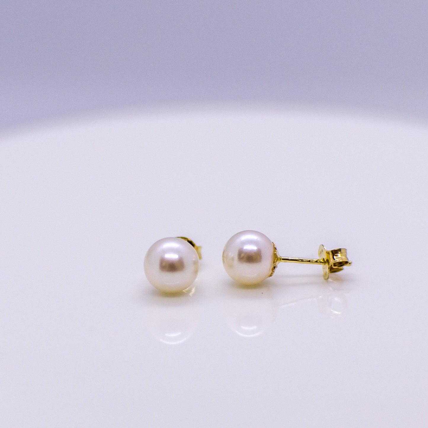 18ct Gold 6mm Akoya Pearl Earrings - John Ross Jewellers