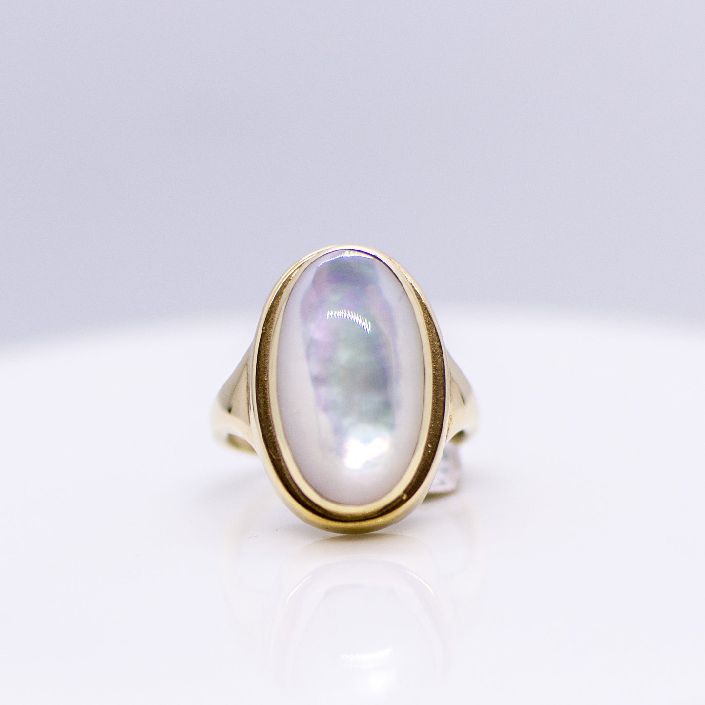 9ct Yellow Gold Mother of Pearl Ring - John Ross Jewellers