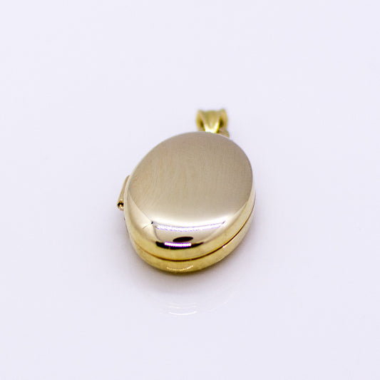9ct Gold Oval Locket and Chain - John Ross Jewellers