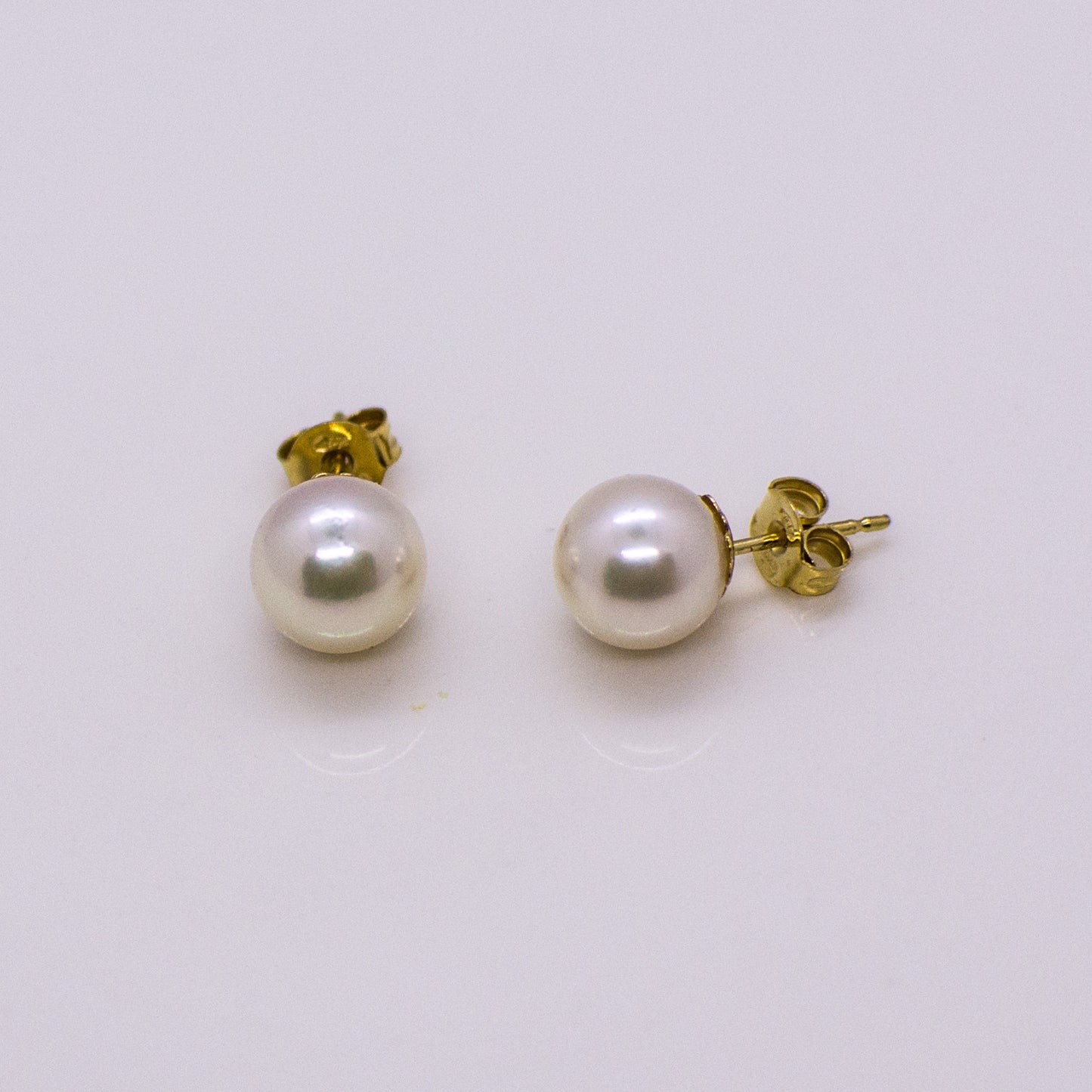 18ct Gold 8-8.5mm Akoya Pearl Stud Earrings - John Ross Jewellers