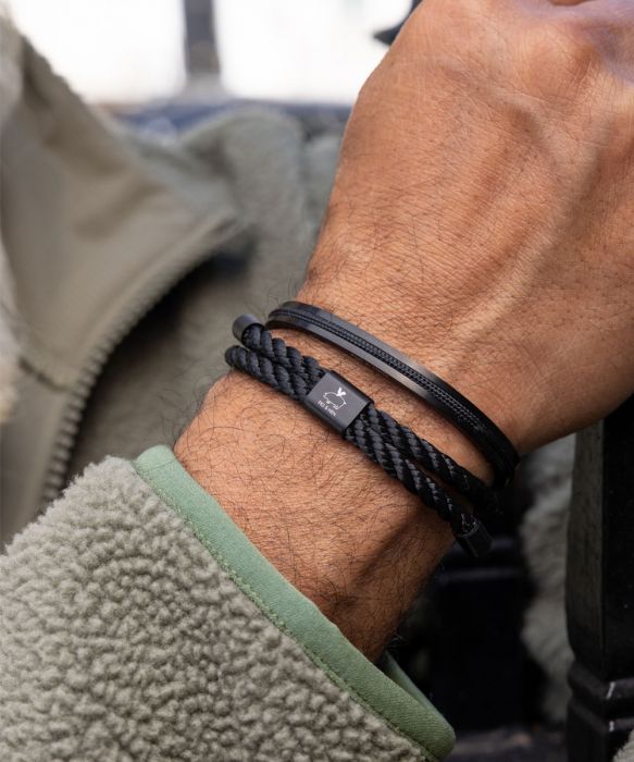 PIG & HEN Navarch 6 Black | Black - John Ross Jewellers