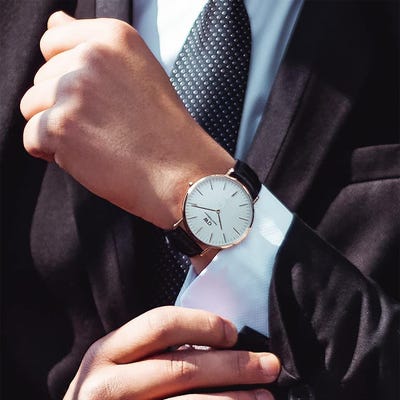 The Classic Sheffield, an integral part of the flagship Classic Collection, is a slim timepiece that sits perfectly on your wrist. With a flawlessly round and simple dial, a classy leather band and an elegant casing, you have a timepiece that proves that perfection in engineering not only is a possibility, but a reality. 