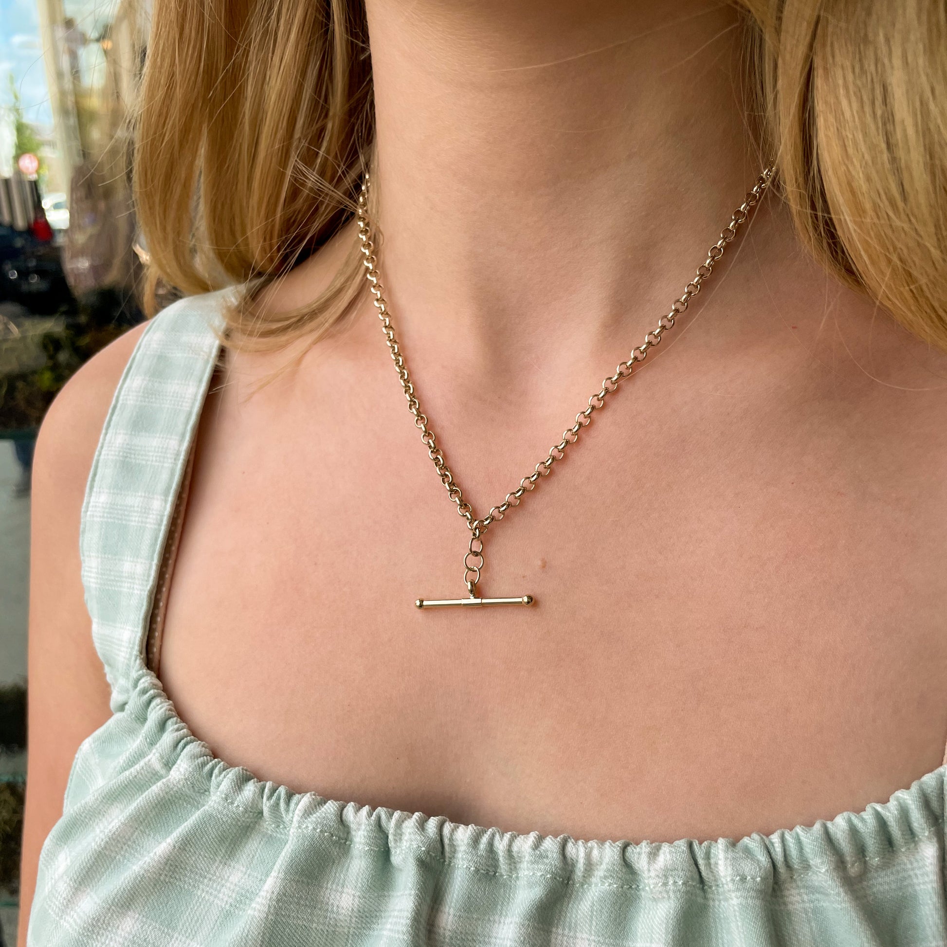 9ct Gold T-Bar Necklace | 43.5cm - John Ross Jewellers
