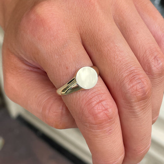 9ct Gold Plain Round Signet Ring - John Ross Jewellers