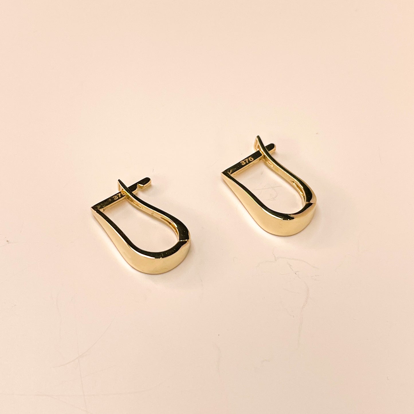 9ct Gold Tapered Hoop Earrings - John Ross Jewellers