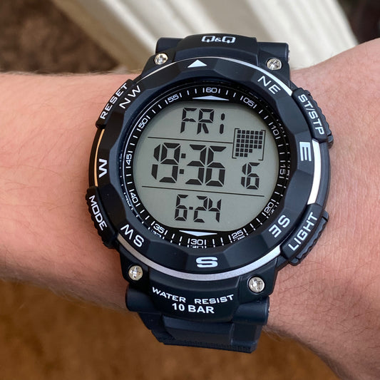 Q&Q Gents Digital Watch - John Ross Jewellers