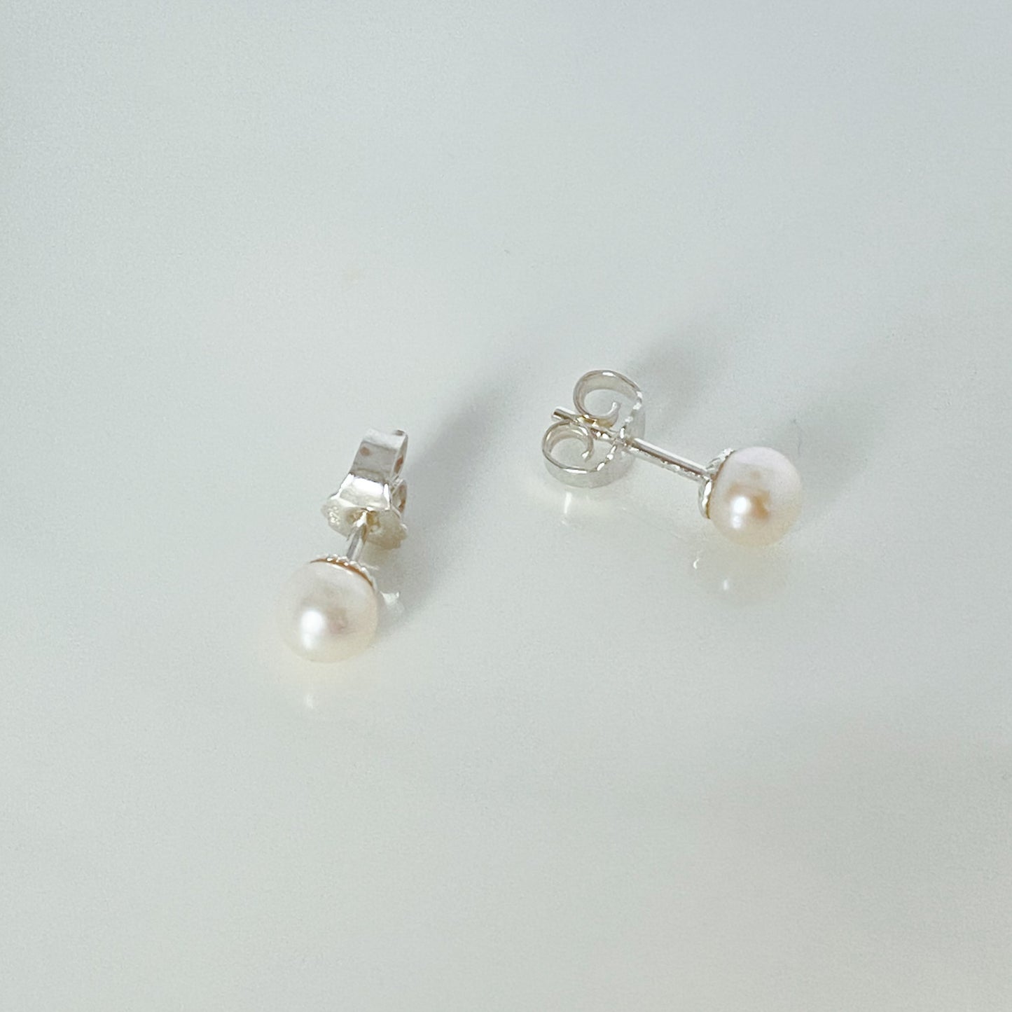 Silver Freshwater Pearl Stud Earrings | 7-7.5mm - John Ross Jewellers