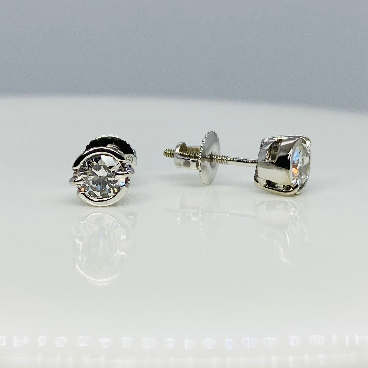 18ct White Gold 0.77ct Diamond Solitaire Stud Earrings - John Ross Jewellers