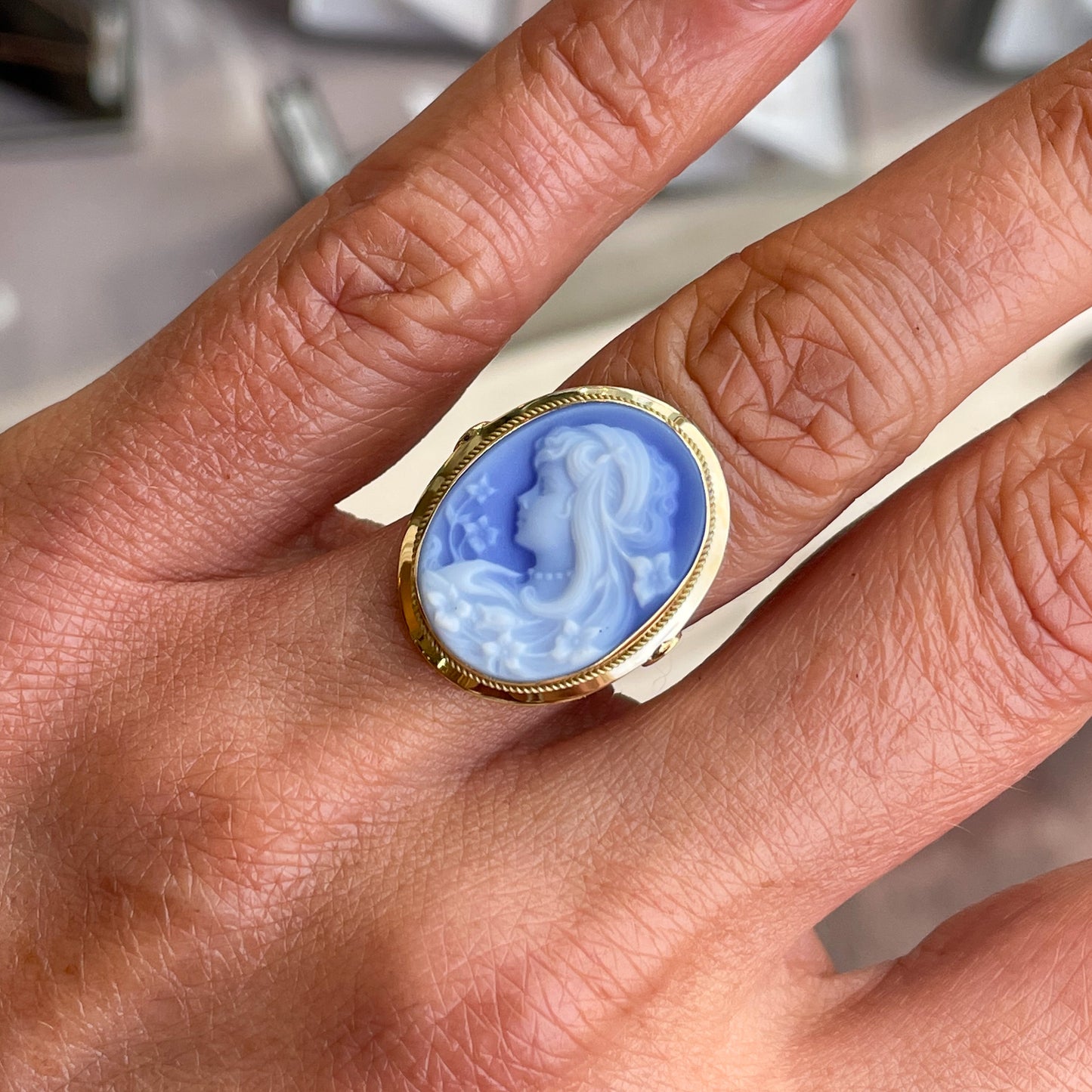 18ct Gold Blue Agate Cameo Ring - Lady - John Ross Jewellers