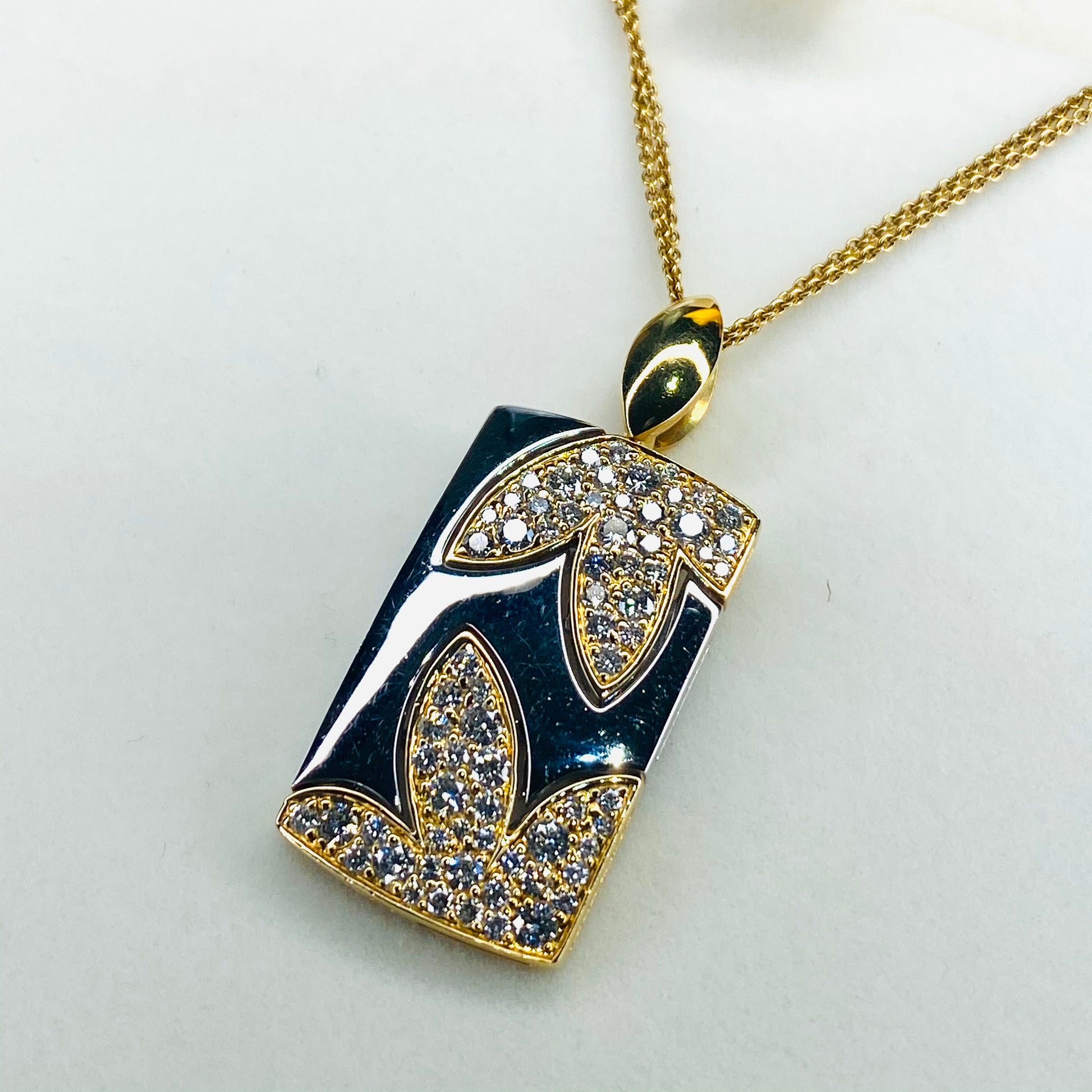 18ct Gold Leo Wittwer 1.51ct Diamond Pendant Necklace - John Ross Jewellers