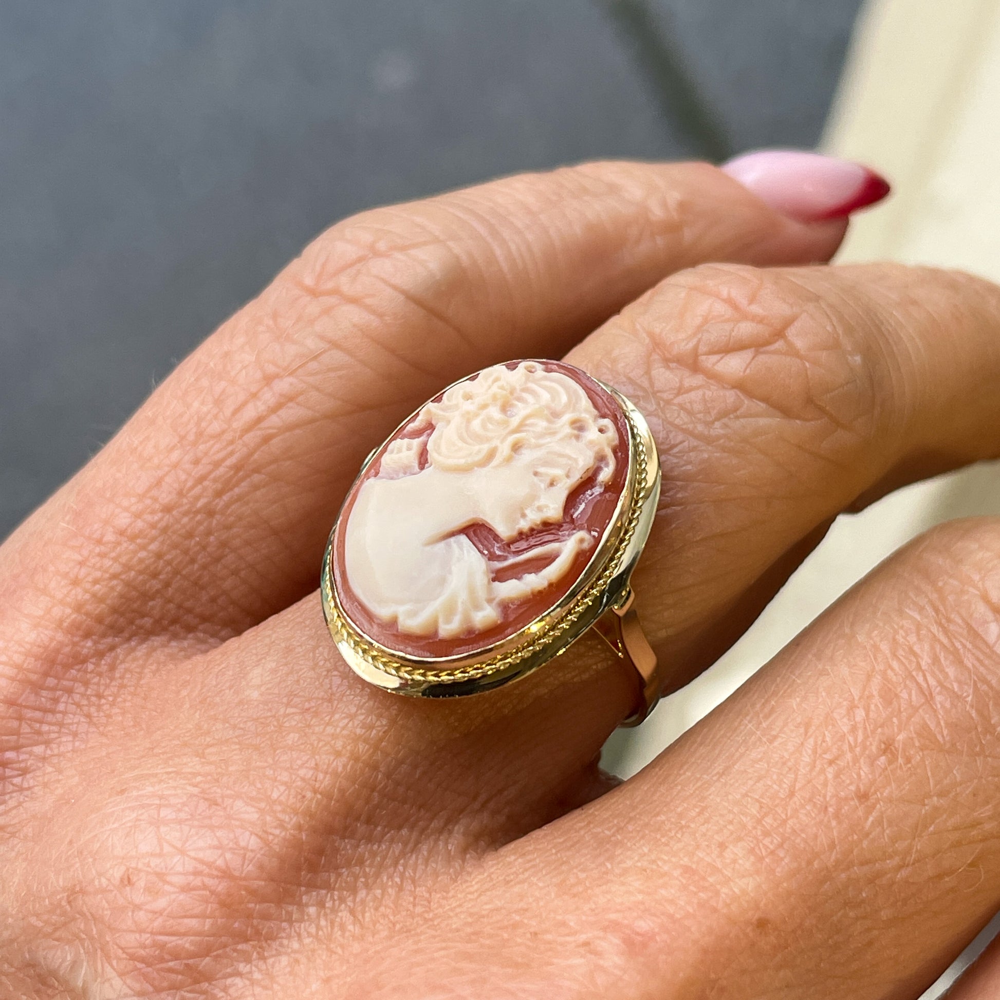 18ct Gold Shell Cameo Ring | Diana The Hunter - John Ross Jewellers