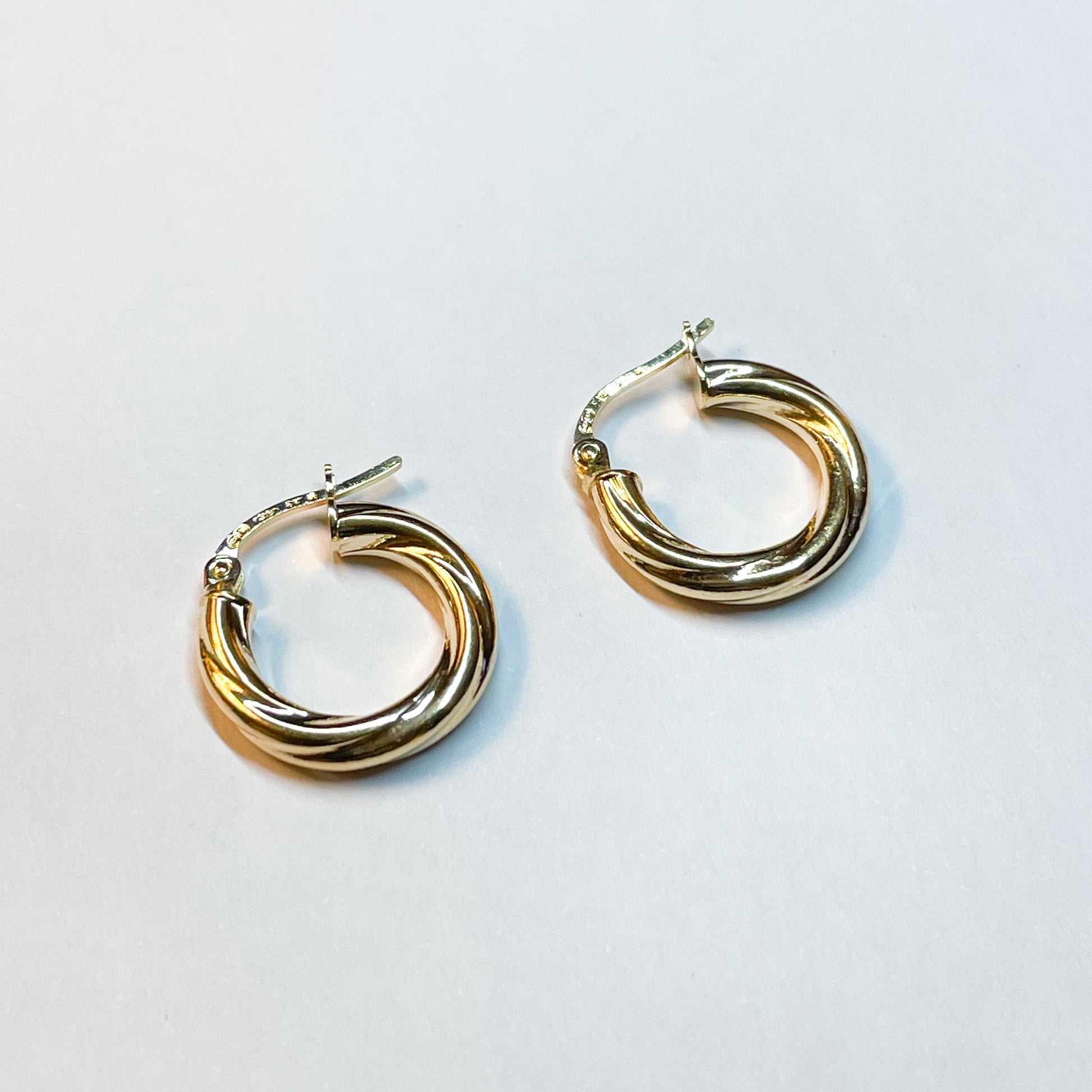 9ct Gold Twist Hoop Earrings | 16mm - John Ross Jewellers