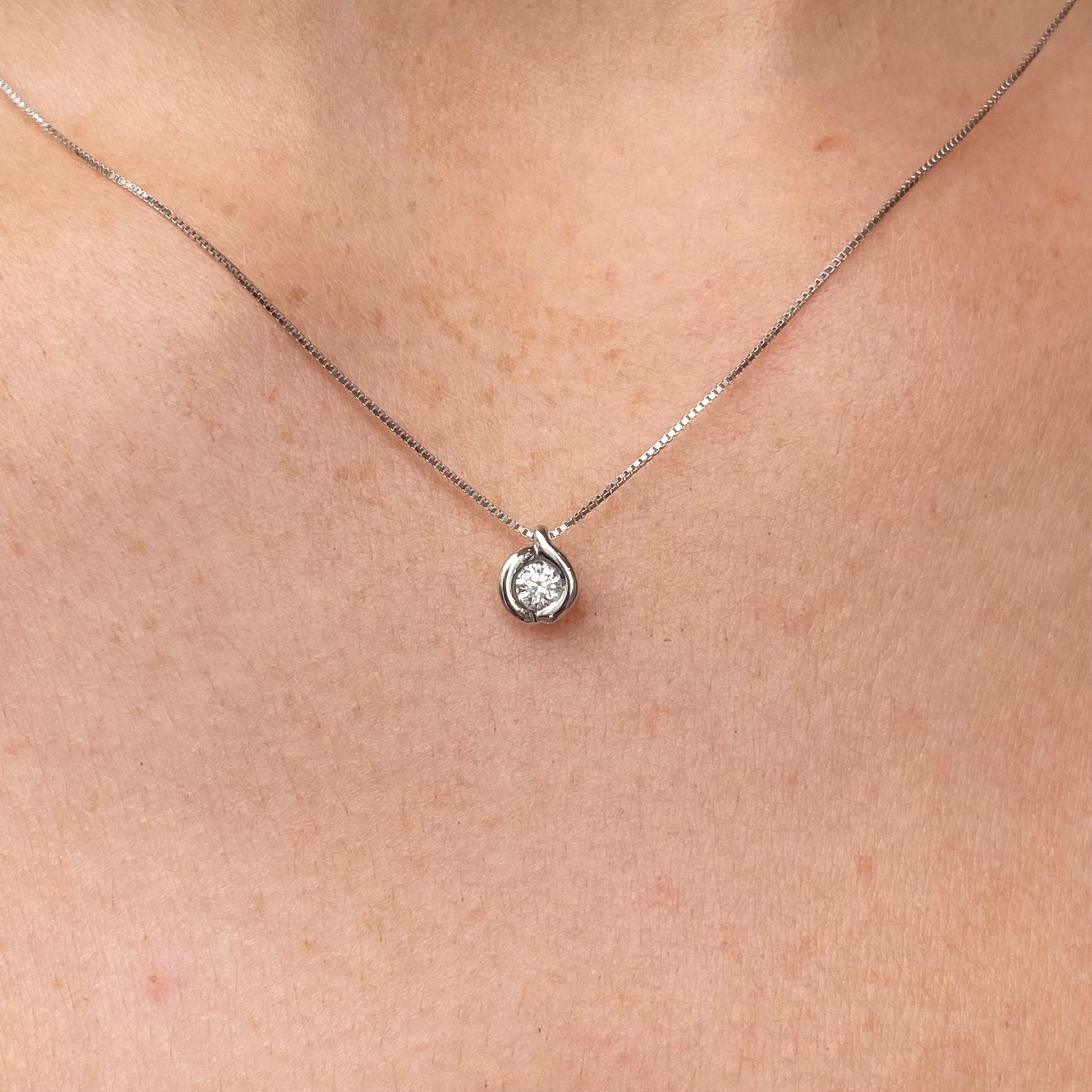 18ct White Gold Diamond Slider Necklace - John Ross Jewellers