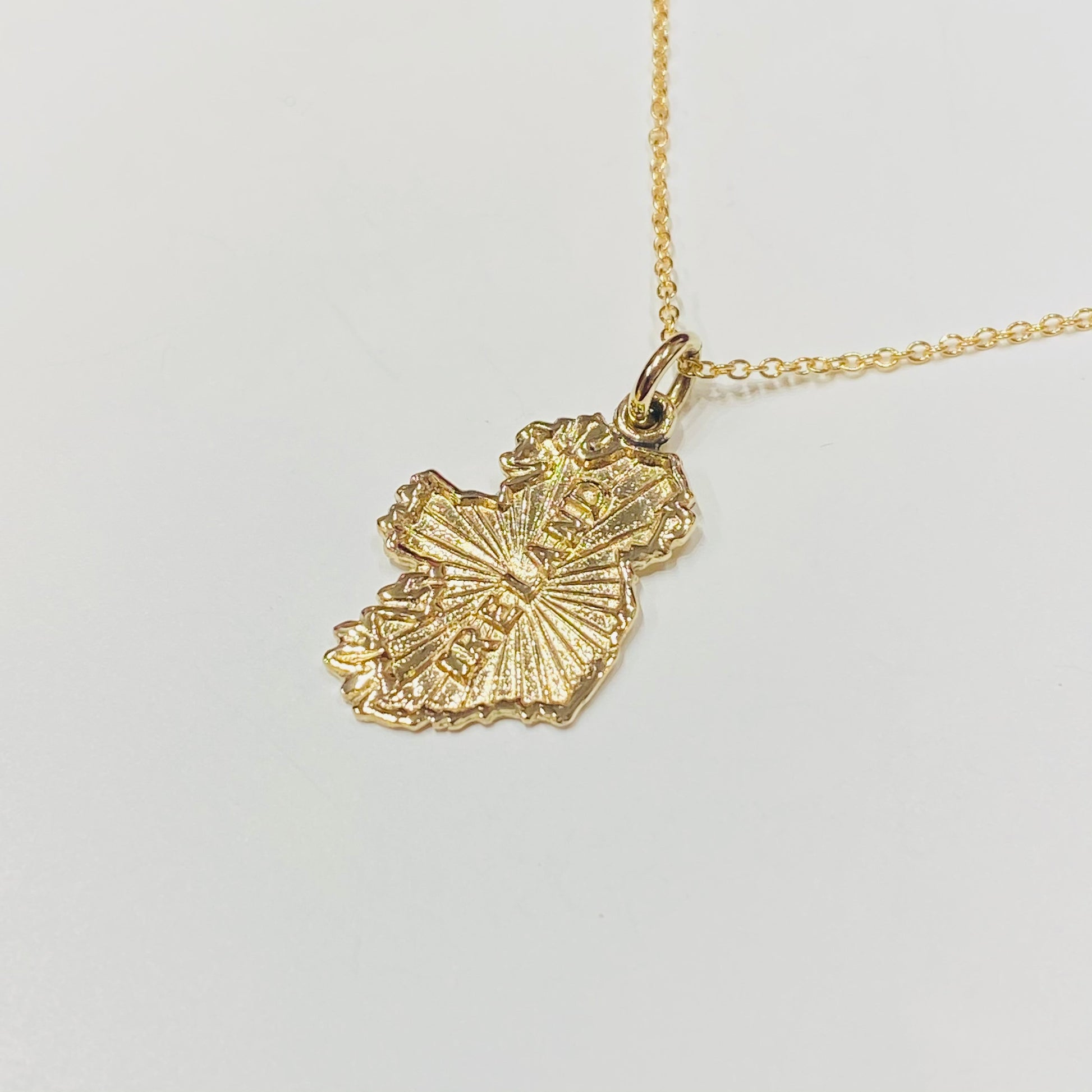 9ct Gold Ireland Necklace John Ross Jewellers