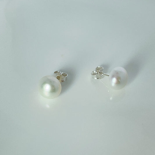 Silver Freshwater Bouton Pearl Stud Earrings | 10-10.5mm - John Ross Jewellers