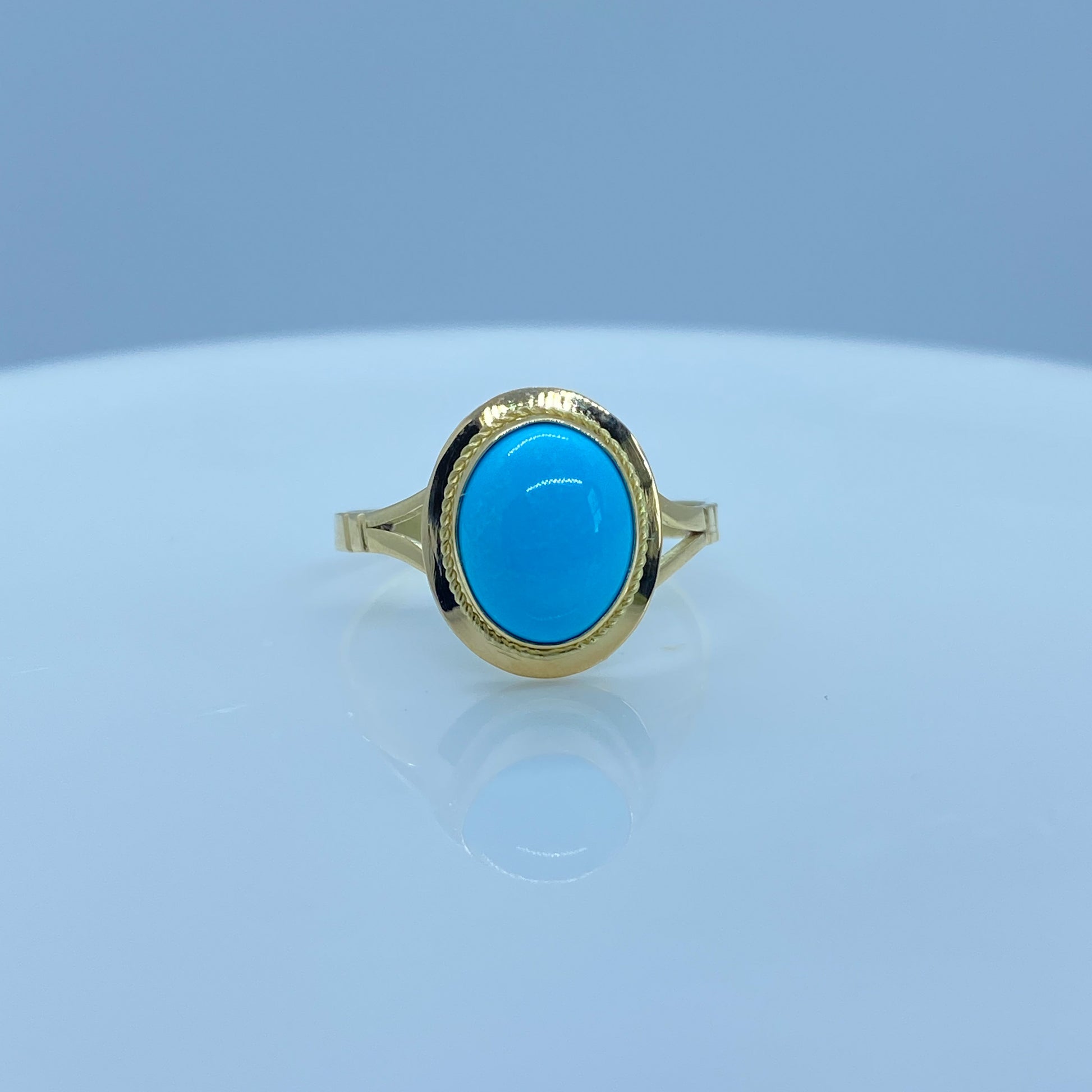 18ct Gold Turquoise Ring | Oval - John Ross Jewellers