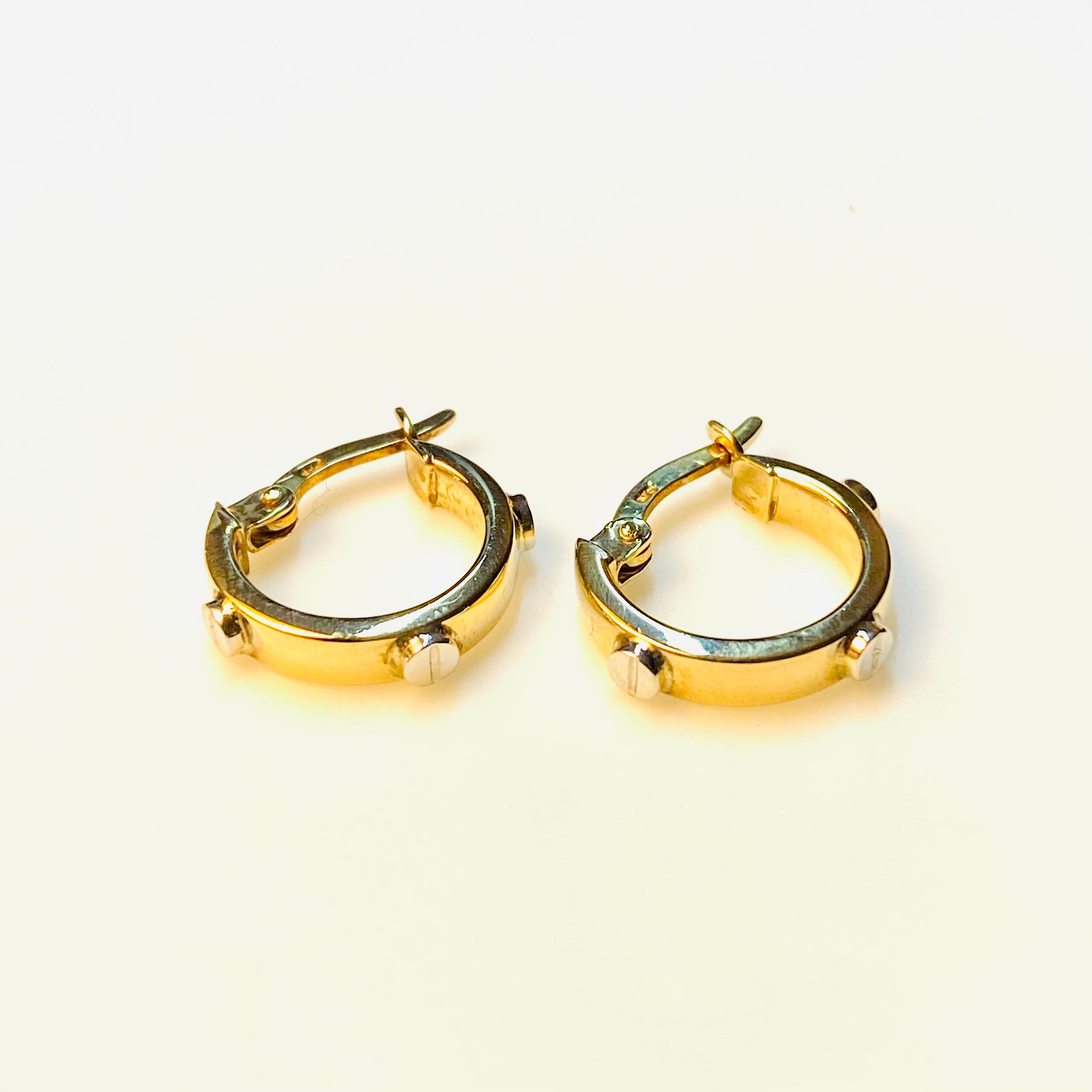 9ct Gold Hoop Earrings with Screw Design - John Ross Jewellers