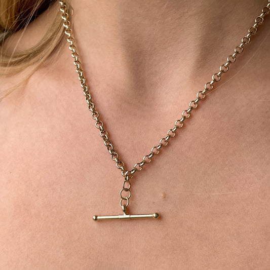 9ct Gold T-Bar Necklace | 43.5cm - John Ross Jewellers