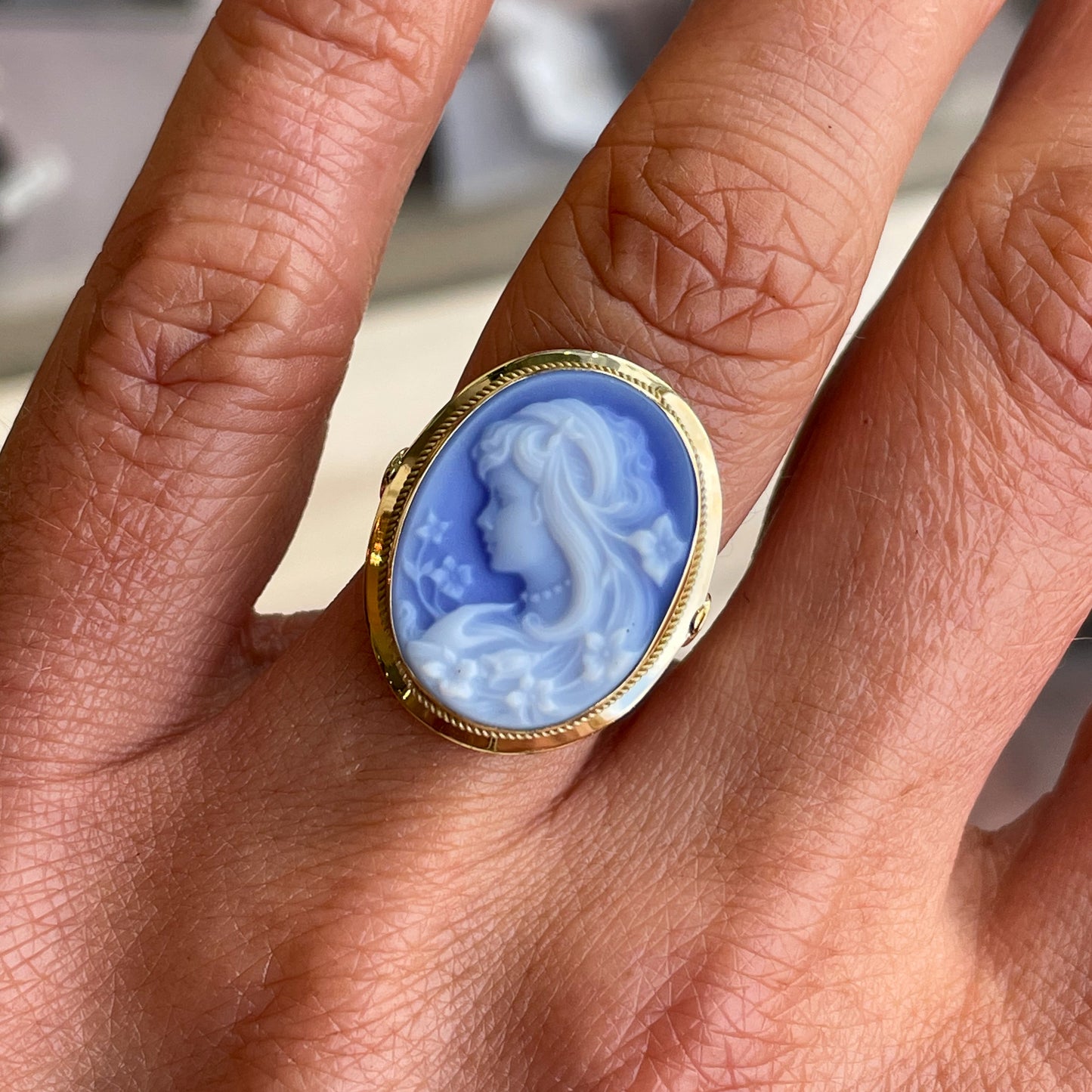 18ct Gold Blue Agate Cameo Ring - Lady - John Ross Jewellers