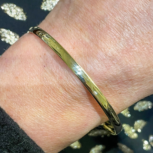 9ct Gold Classic Solid Polished Bangle | Court 4mm - John Ross Jewellers