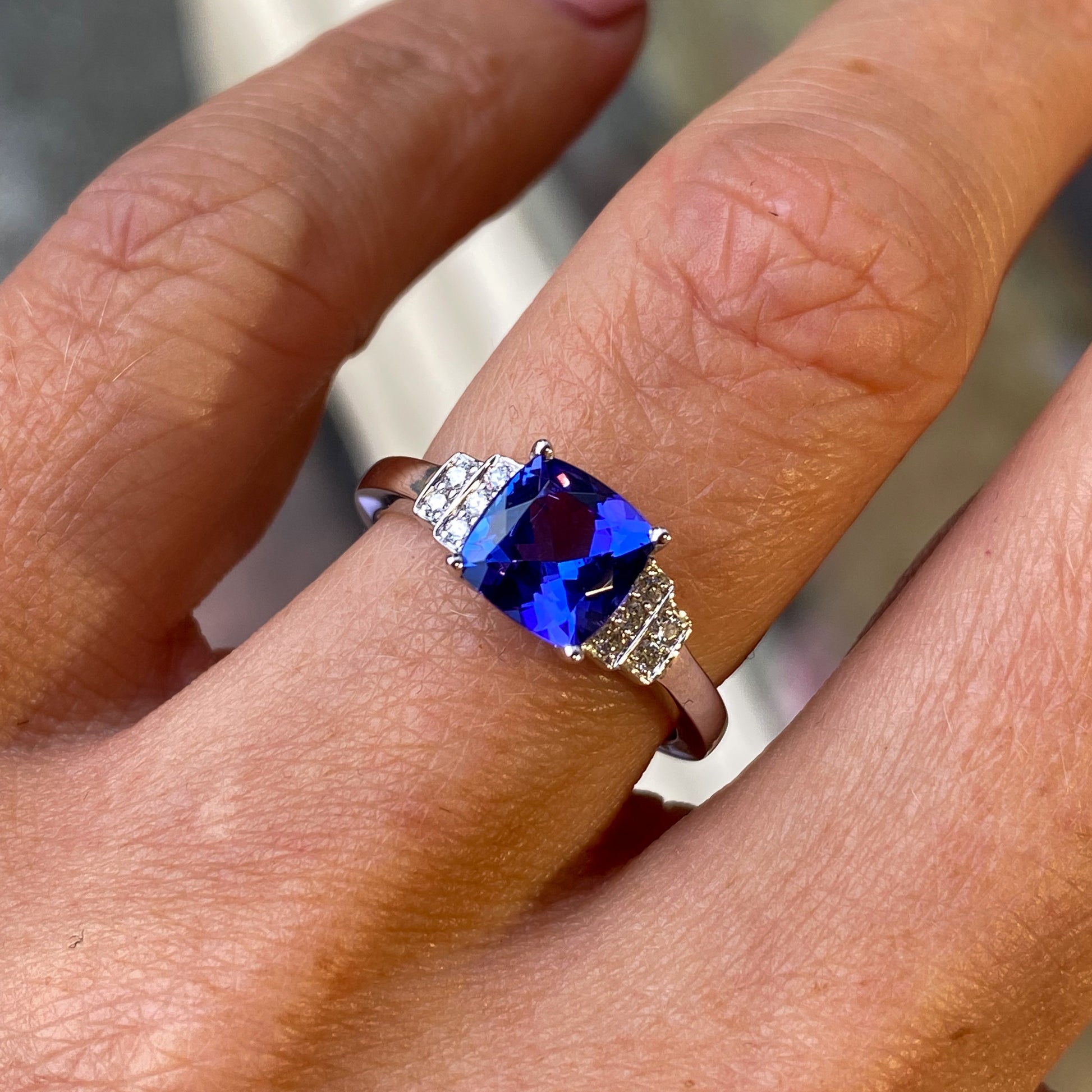 18ct White Gold Tanzanite & Diamond Ring - John Ross Jewellers