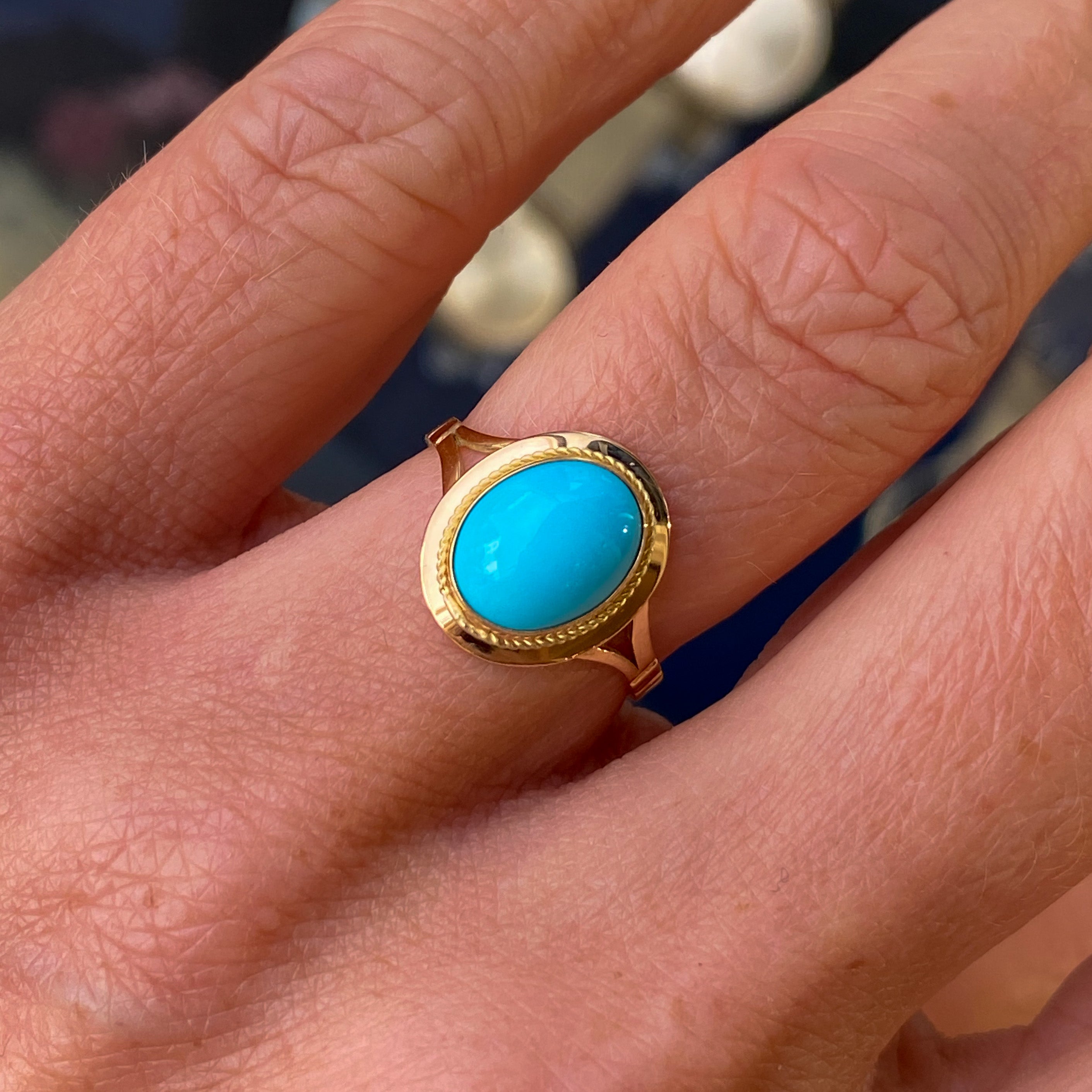 18ct Gold Turquoise Ring | Oval