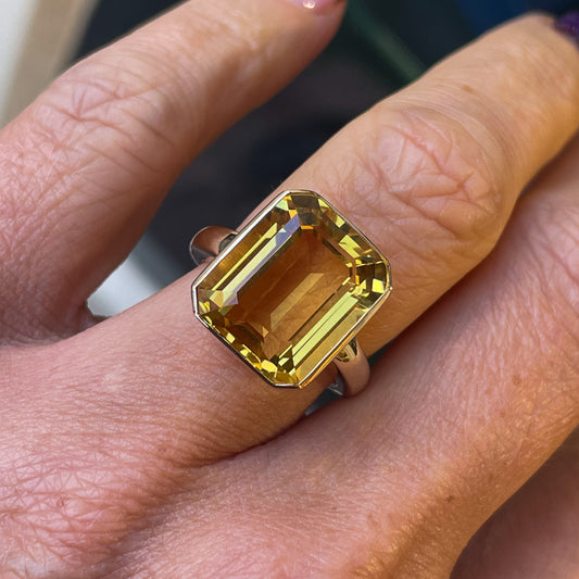 9ct Gold Citrine Statement Ring - John Ross Jewellers