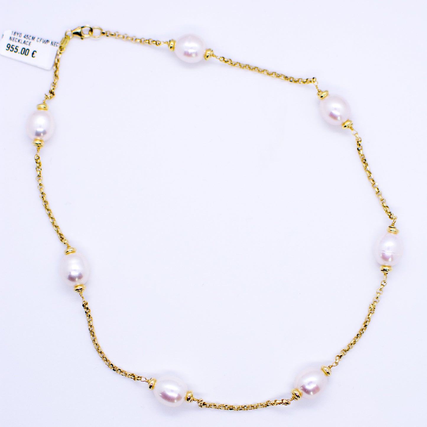 18ct Gold Cultured Freshwater Pearl and Chain Necklace Pearl dimensions: 10mm x 12mm approximately Diamond cut 2mm gauge solid trace chain 45cm long 18ct yellow gold This item can be ordered in a variety of lengths.  Please contact us for custom requirements.