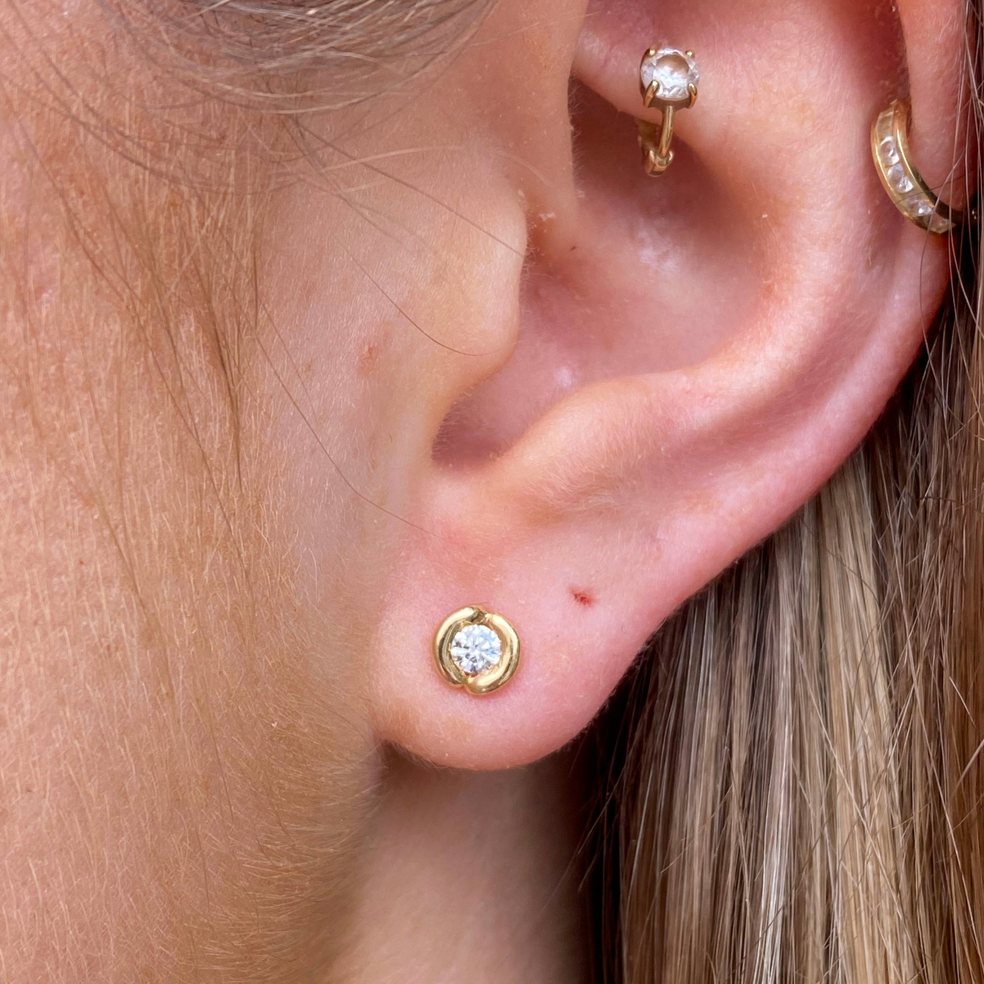 18ct Gold Diamond Stud Earrings - 0.19ct - John Ross Jewellers