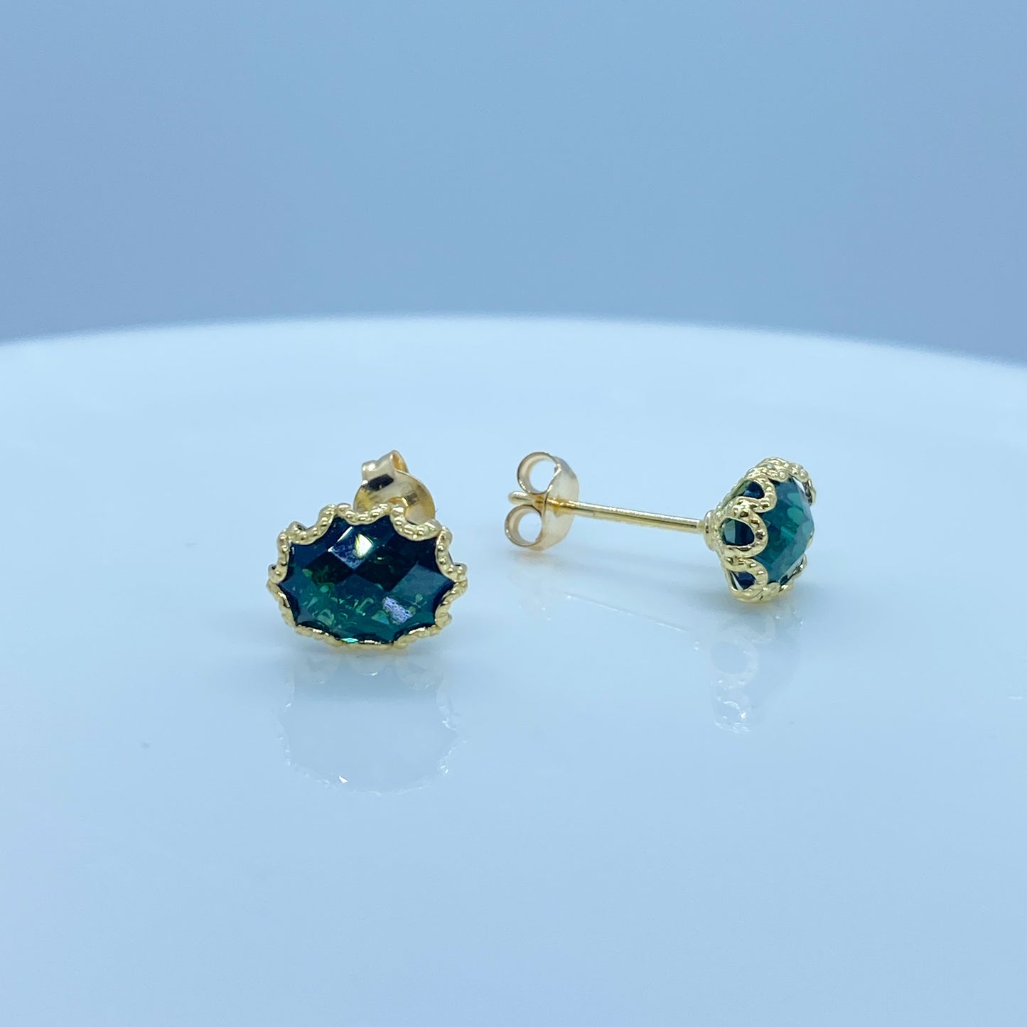 18ct Gold Faceted Deep Green Quartz Stud Earrings - John Ross Jewellers