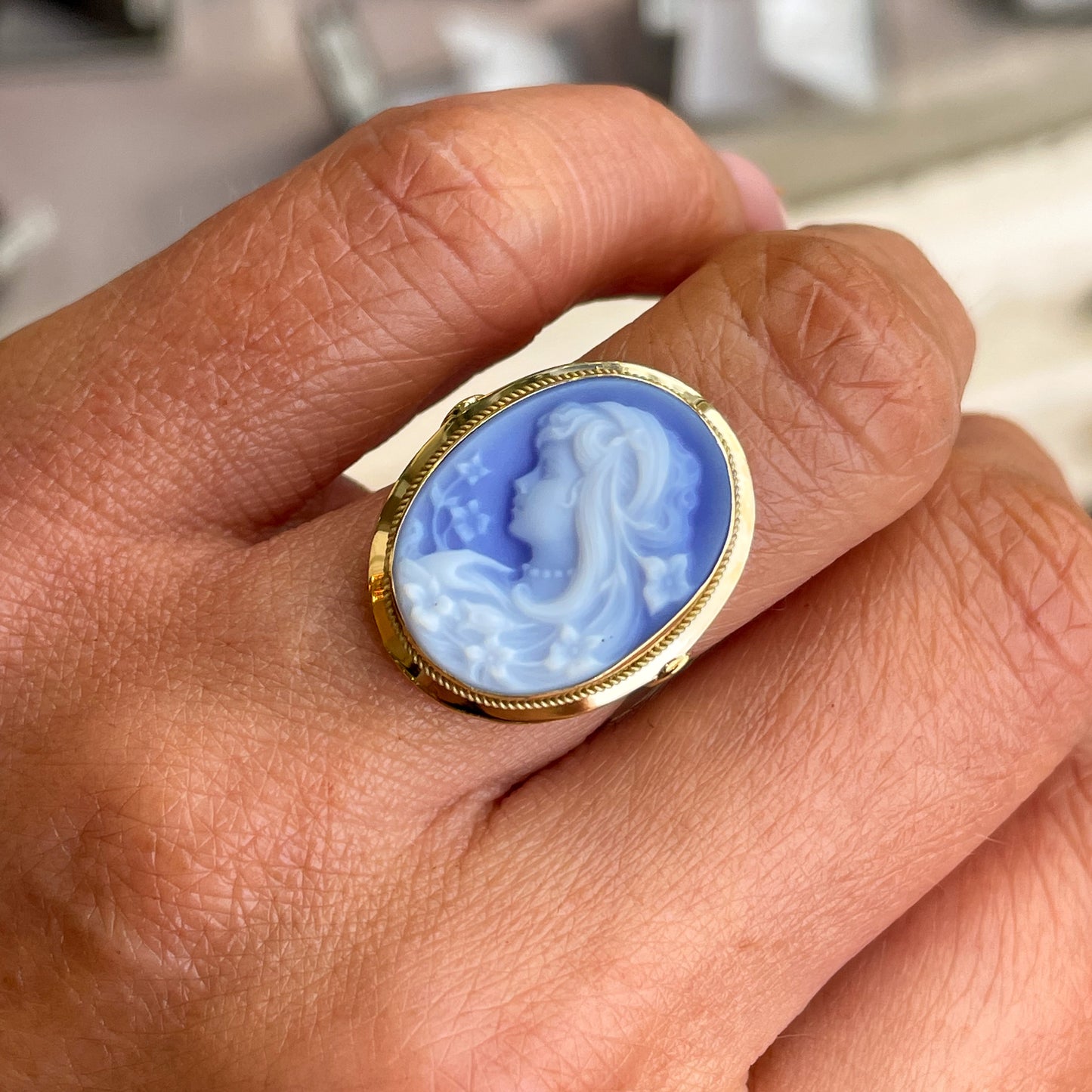 18ct Gold Blue Agate Cameo Ring - Lady - John Ross Jewellers