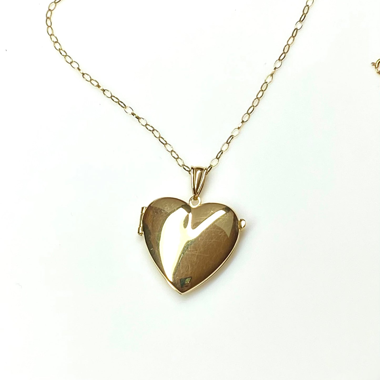 9ct Gold Plain Heart Locket Necklace - John Ross Jewellers