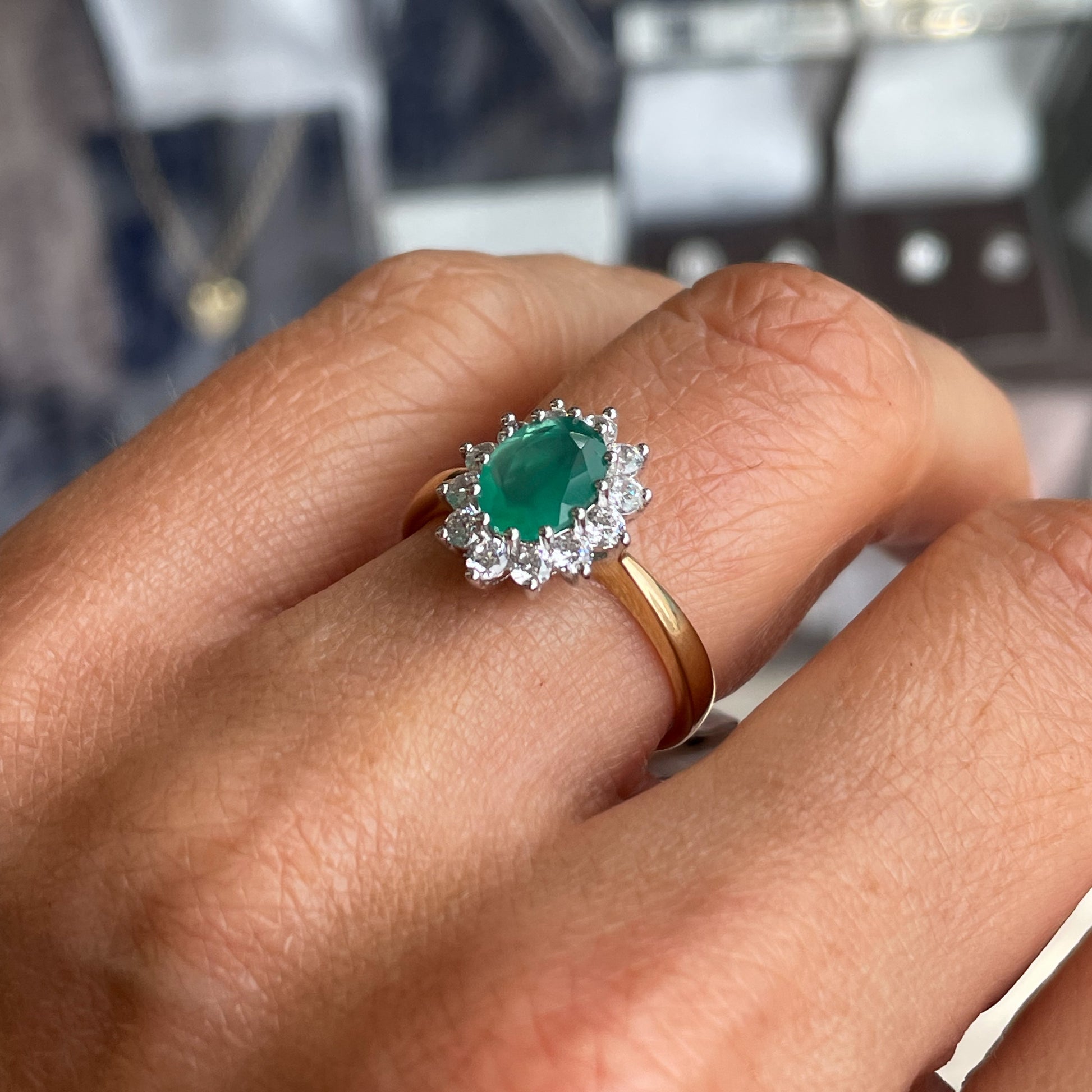 9ct Gold Green Agate & CZ Ring - John Ross Jewellers