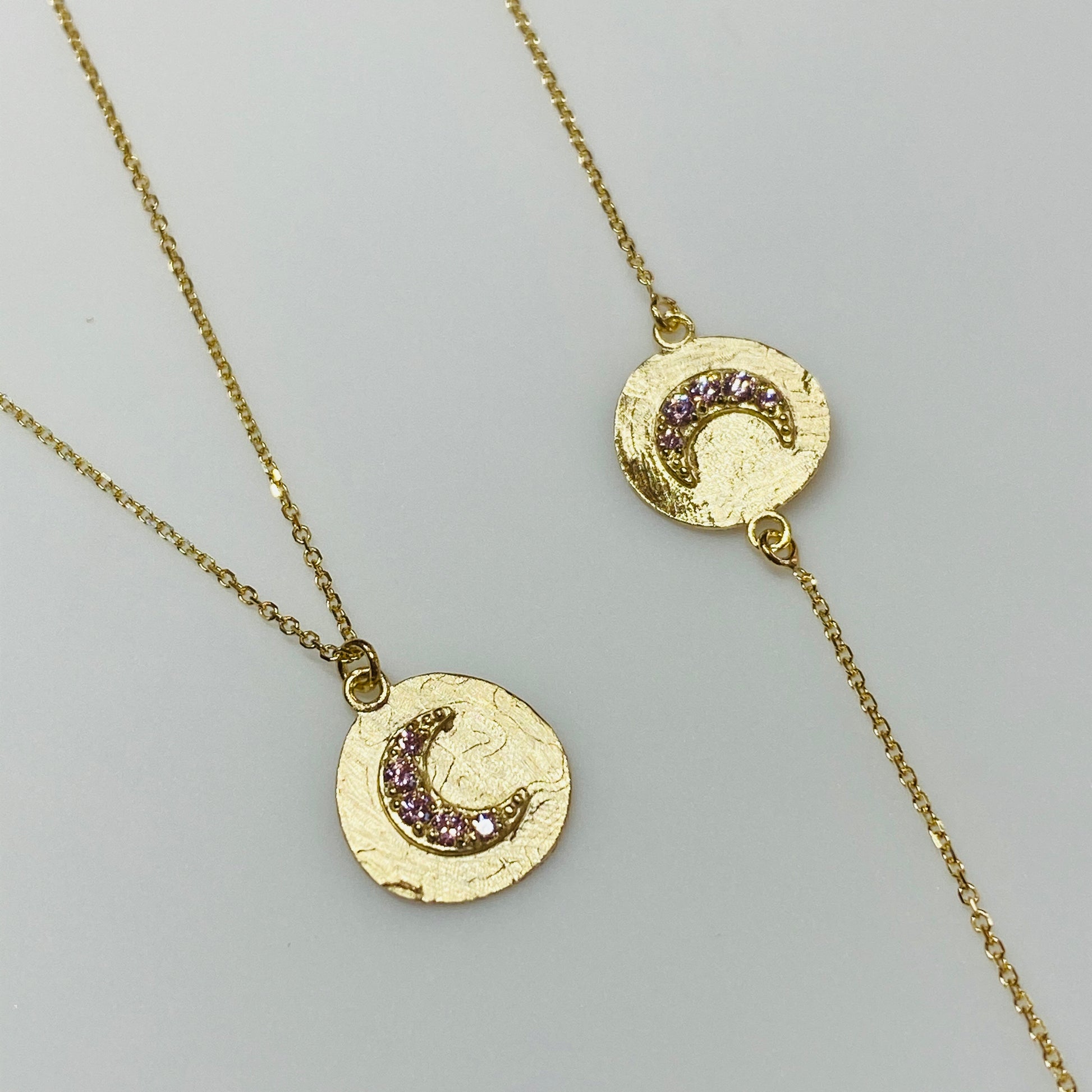 9ct Gold Textured CZ Moon Disc Bracelet - John Ross Jewellers