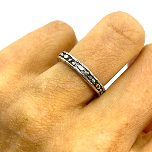 Sunshine Oxidised Band Ring - John Ross Jewellers