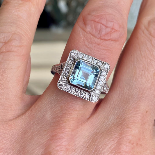 18ct White Gold Aquamarine & Diamond Ring - John Ross Jewellers