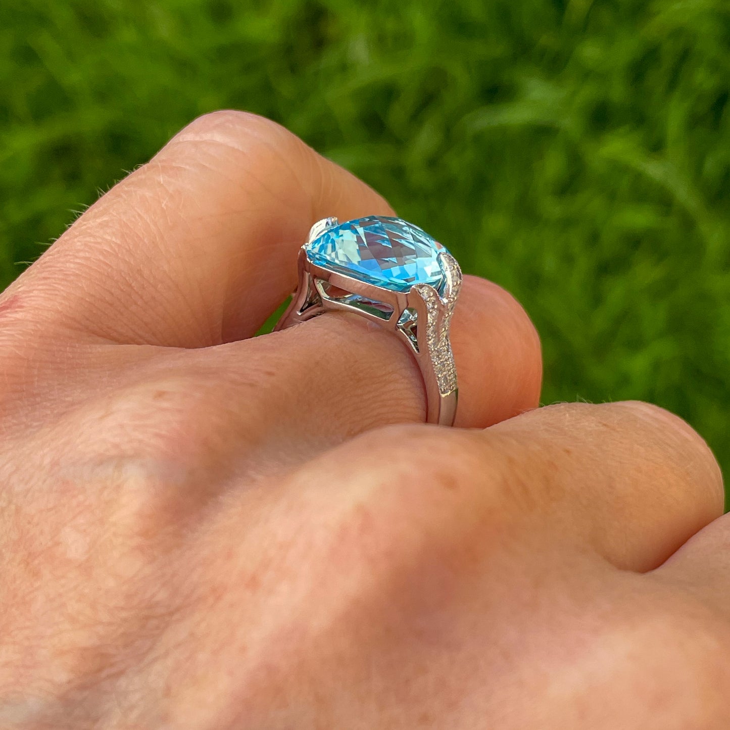 18ct White Gold Blue Topaz & Diamond Cocktail Ring | 11.13ct - John Ross Jewellers