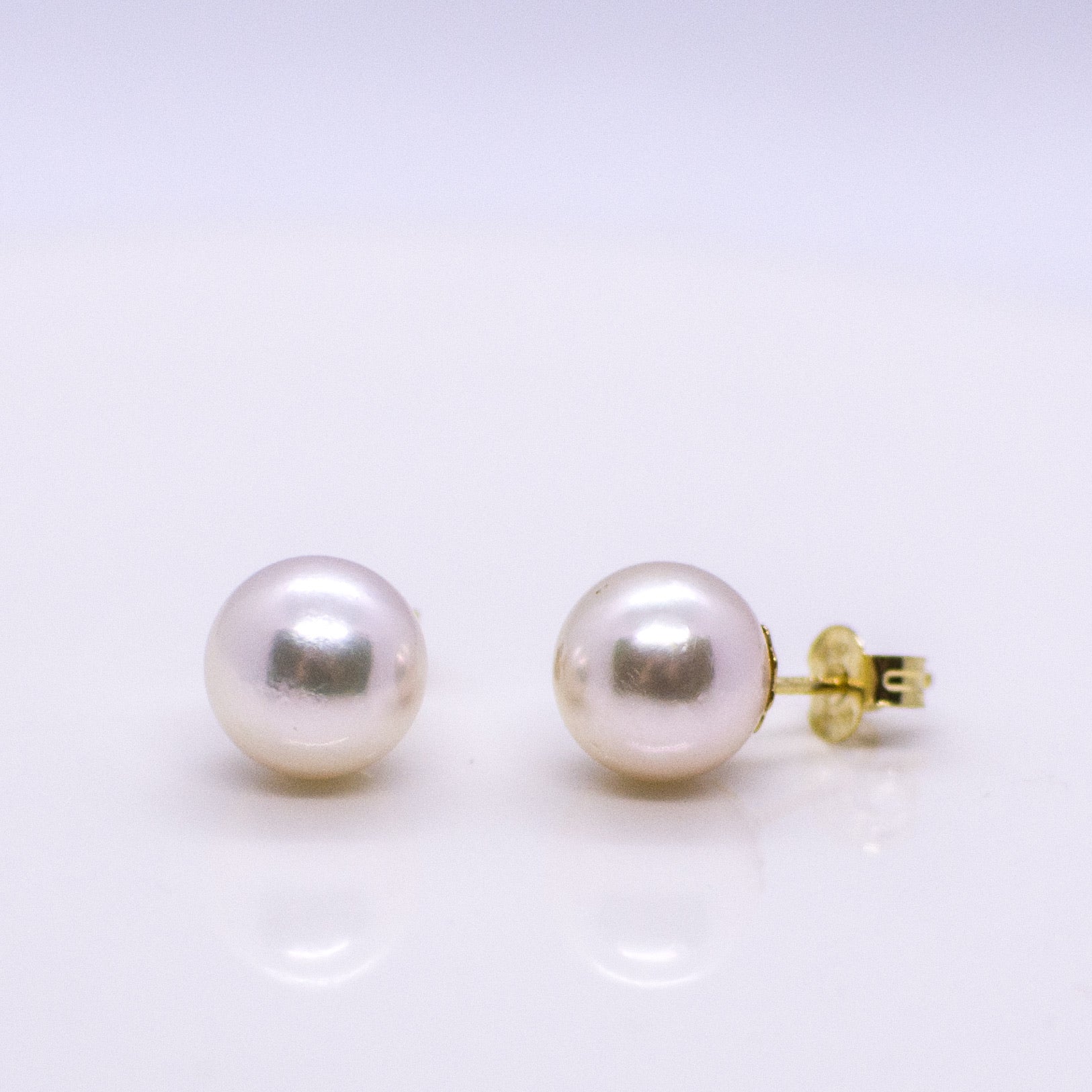 18ct Gold 8.5-9mm Akoya Pearl Stud Earrings - John Ross Jewellers