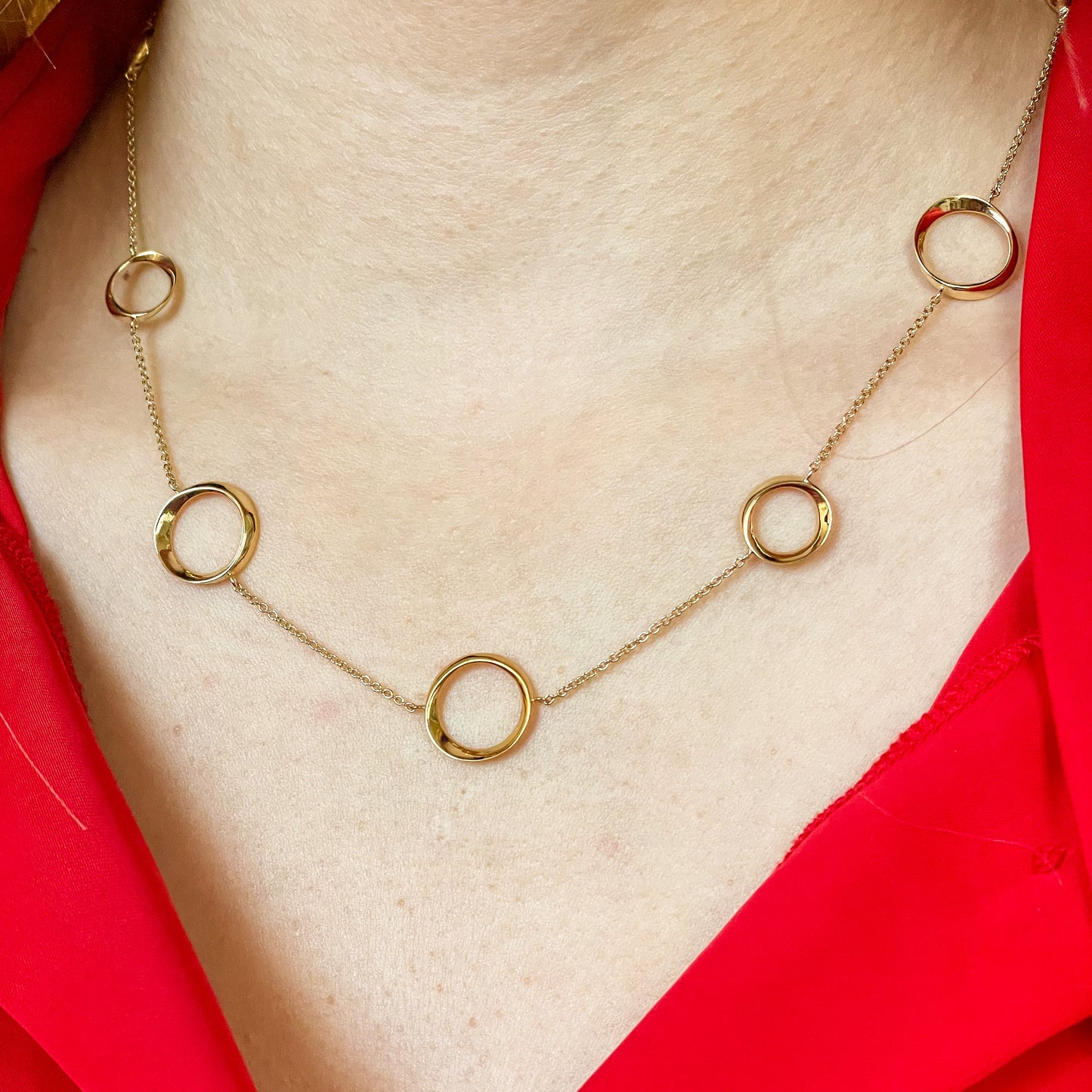 9ct Gold Circles Necklace - John Ross Jewellers