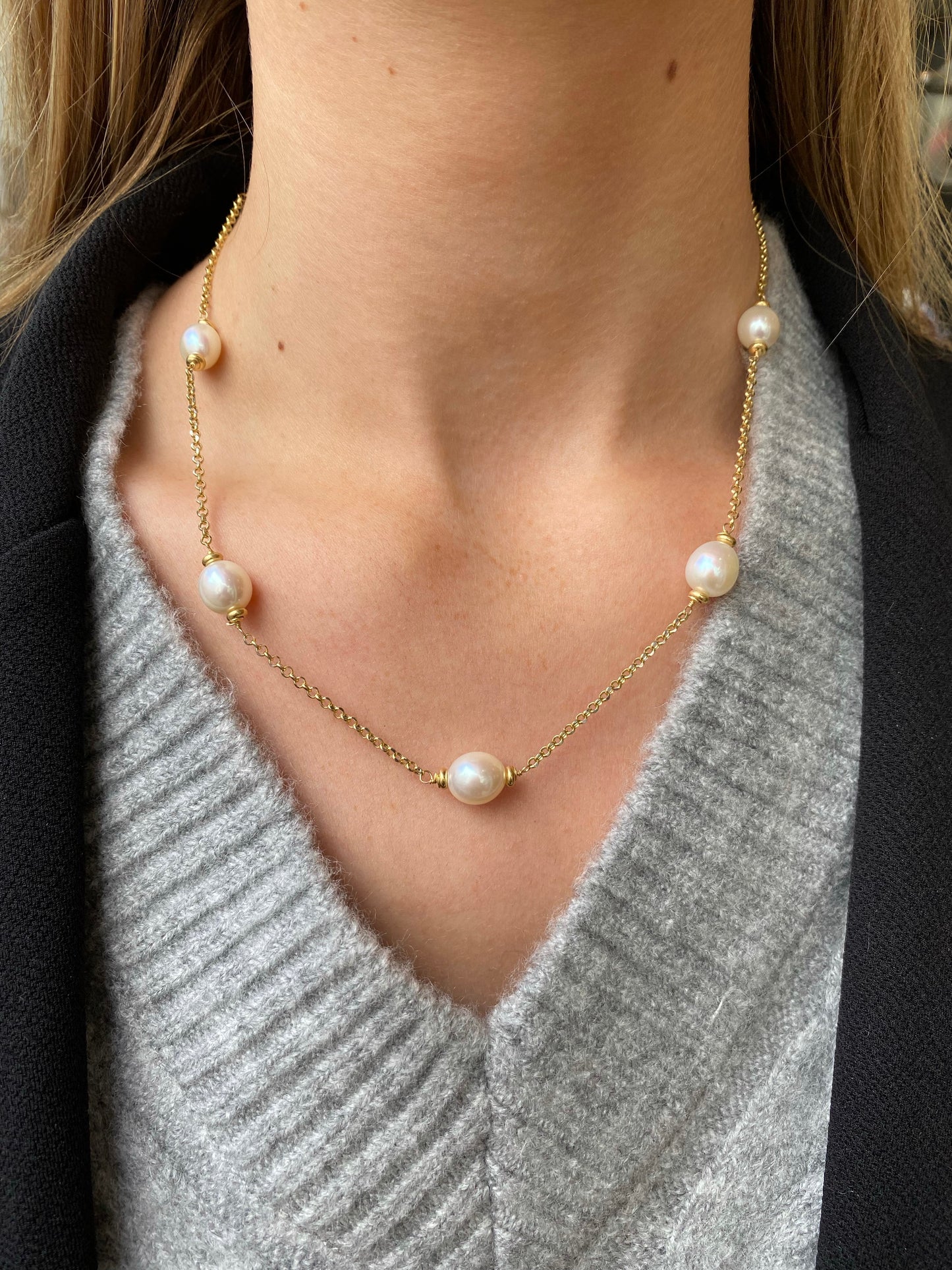 18ct Gold Mini Pearl & Chain Necklace - John Ross Jewellers
