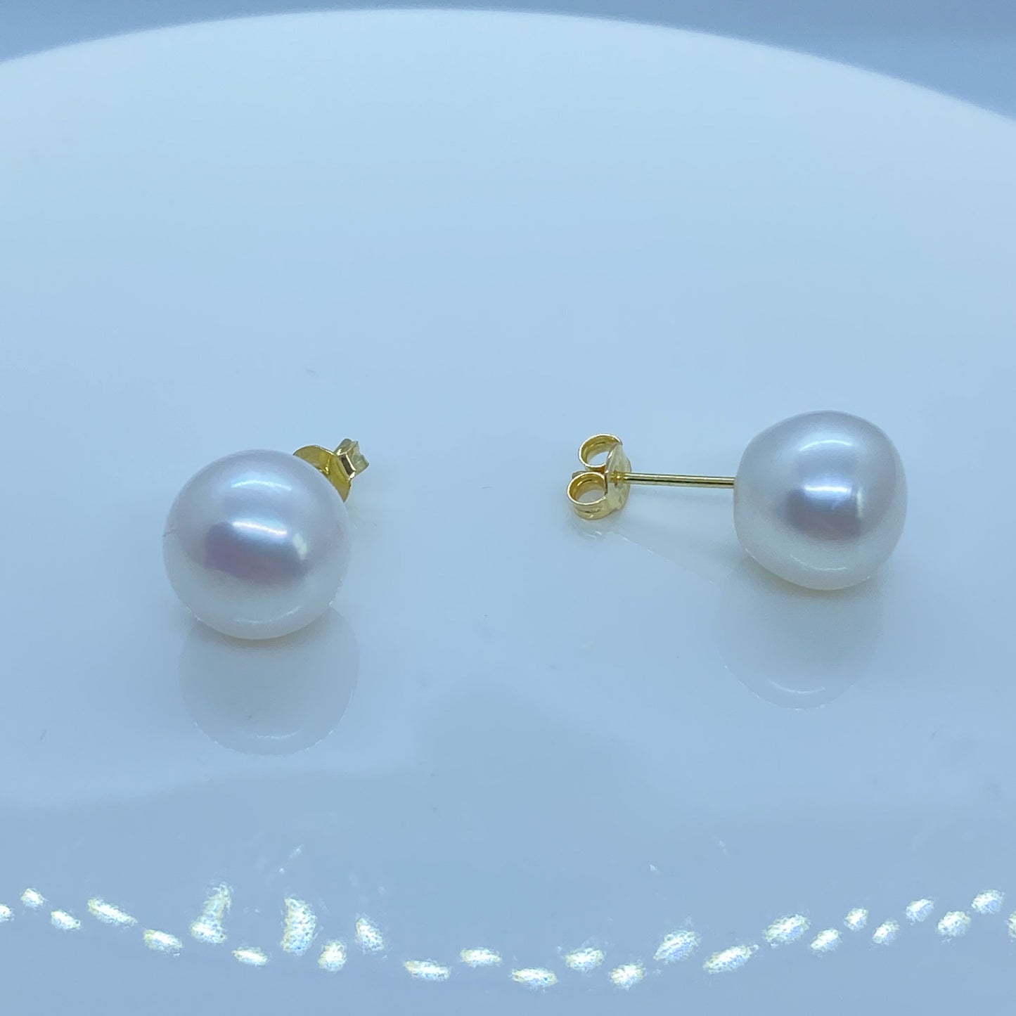 18ct Gold 11mm Pearl Button Stud Earrings - John Ross Jewellers