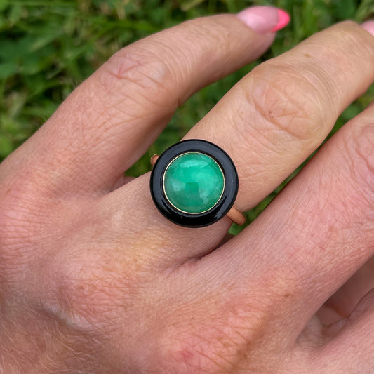 9ct Gold Jade & Onyx Ring - John Ross Jewellers