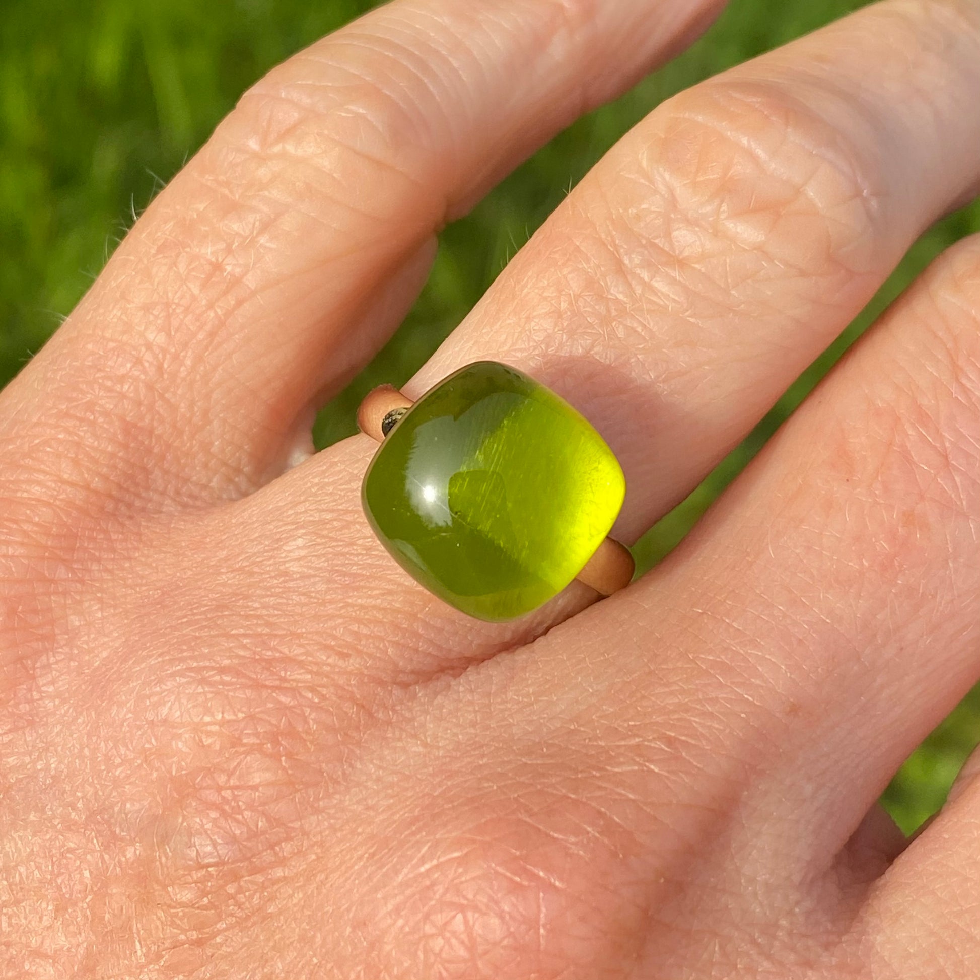 9ct Gold Peridot Bubble Ring - John Ross Jewellers